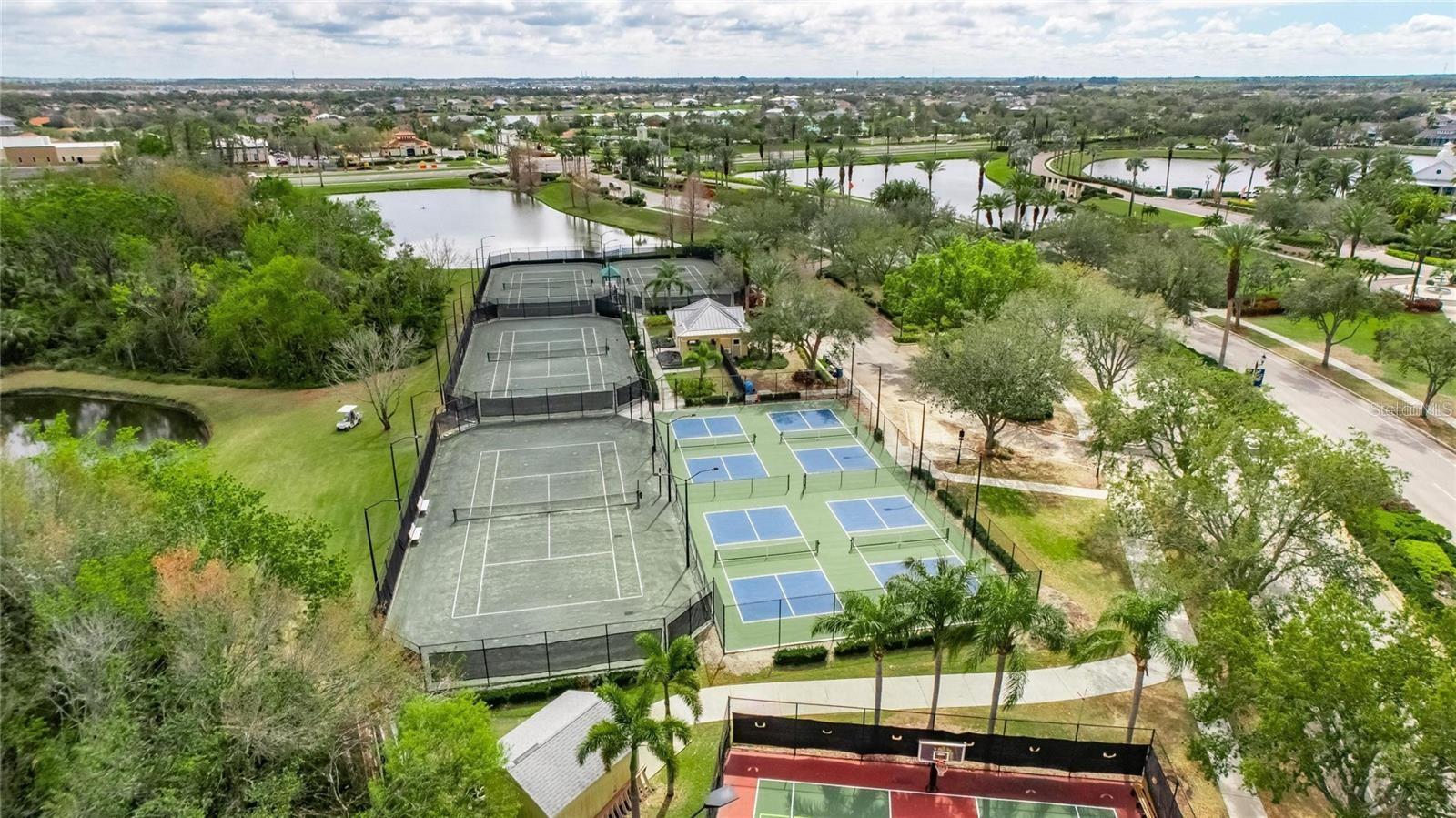 5130 ADMIRAL POINTE DR, APOLLO BEACH, FL, 33572