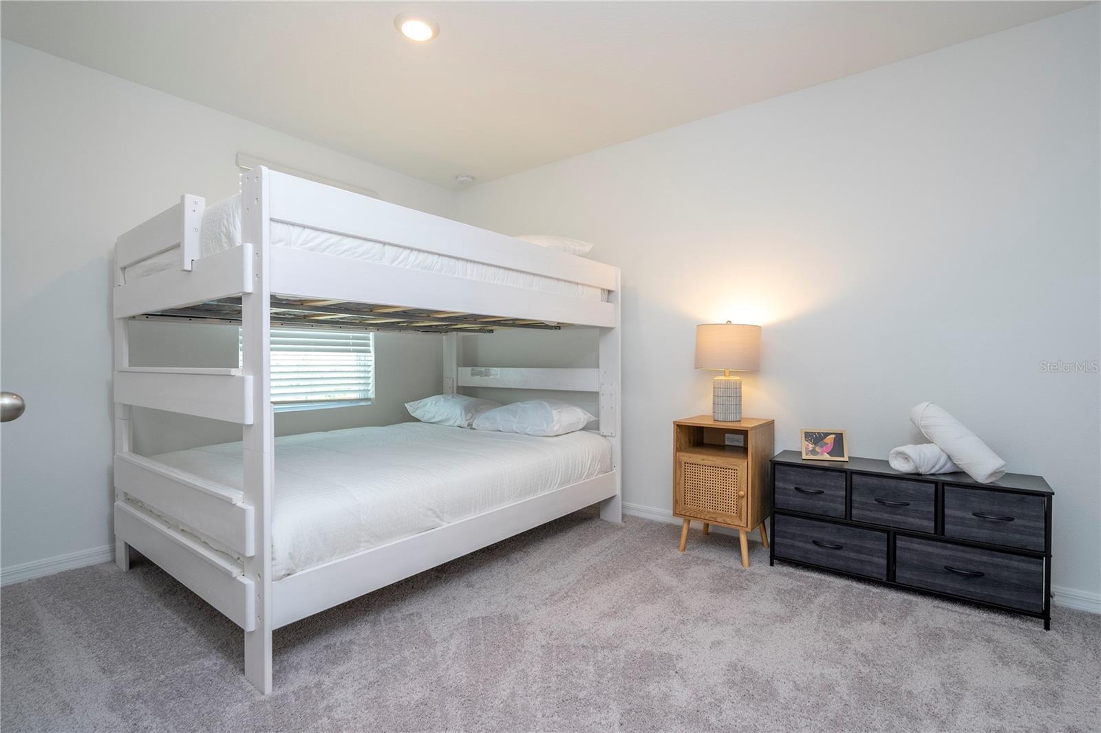 686 LONGBOAT DR, DAVENPORT, FL, 33896