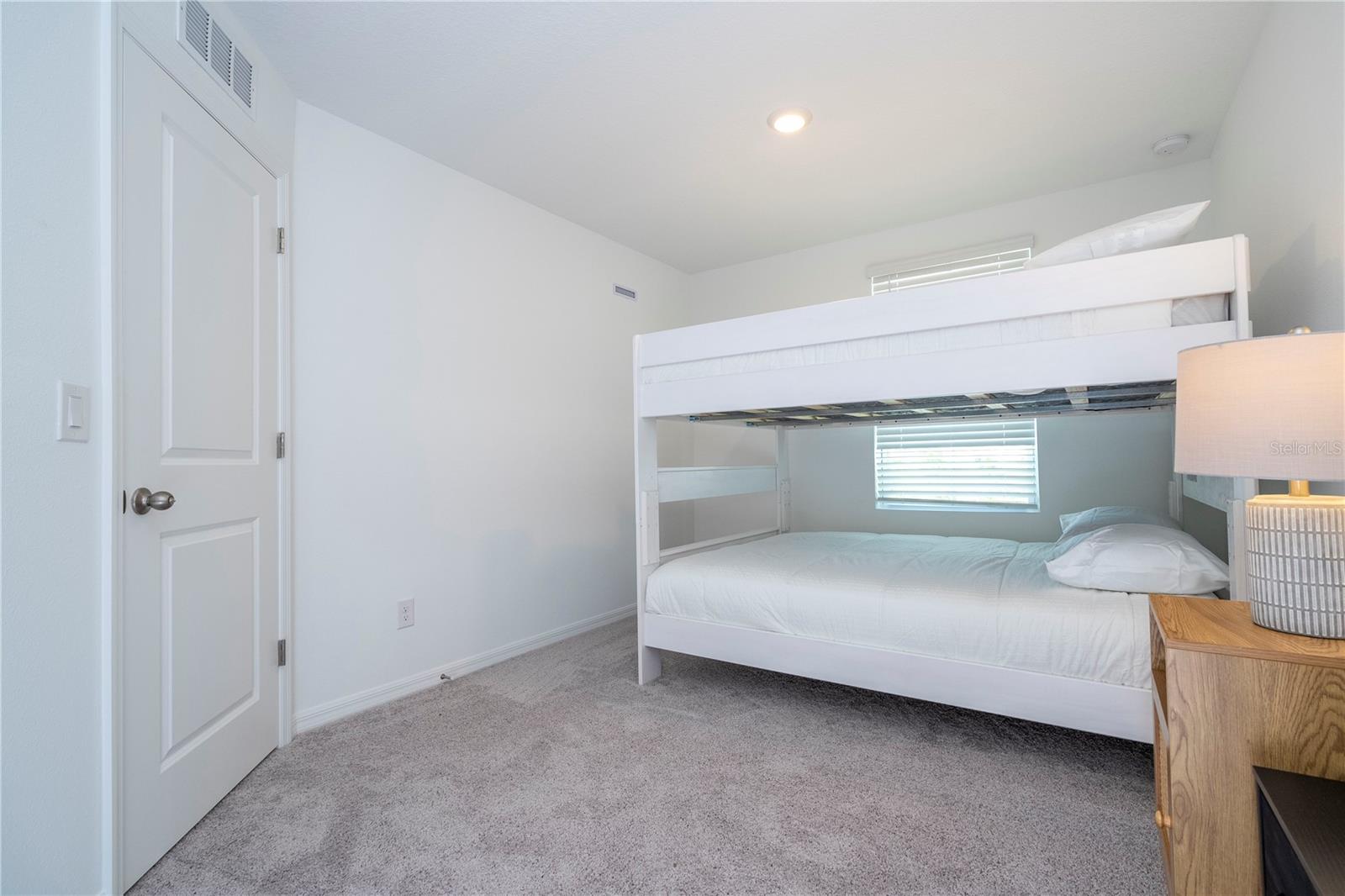 686 LONGBOAT DR, DAVENPORT, FL, 33896