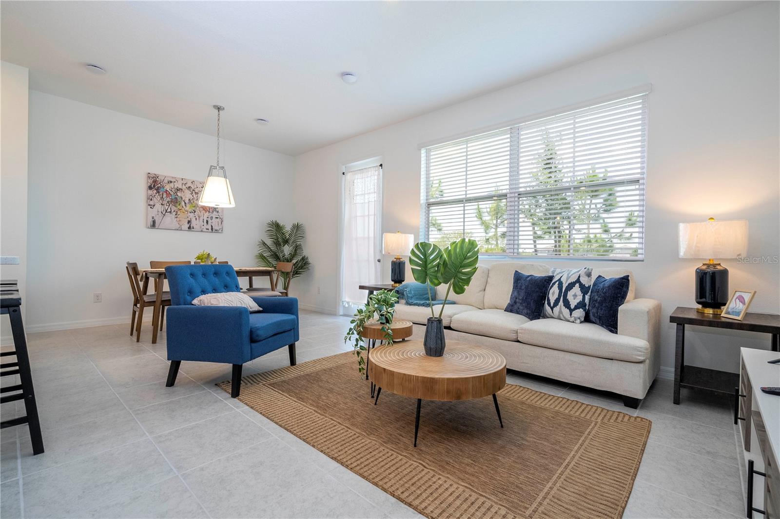 686 LONGBOAT DR, DAVENPORT, FL, 33896