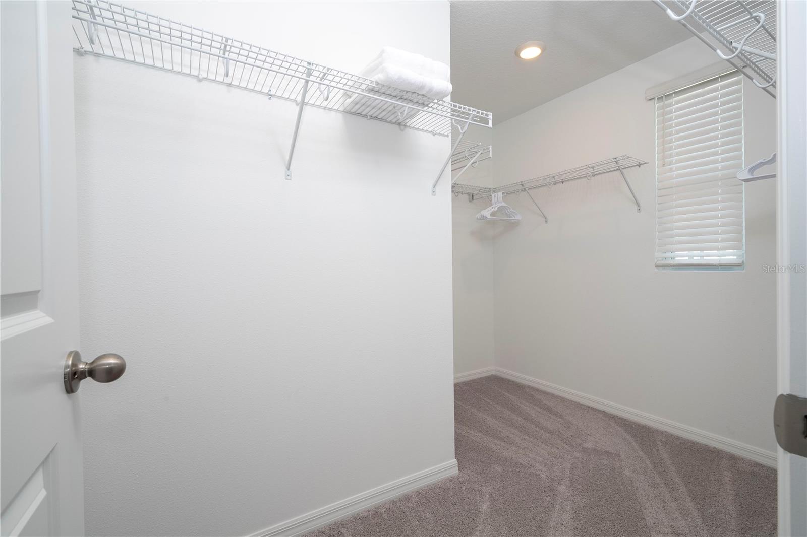 686 LONGBOAT DR, DAVENPORT, FL, 33896