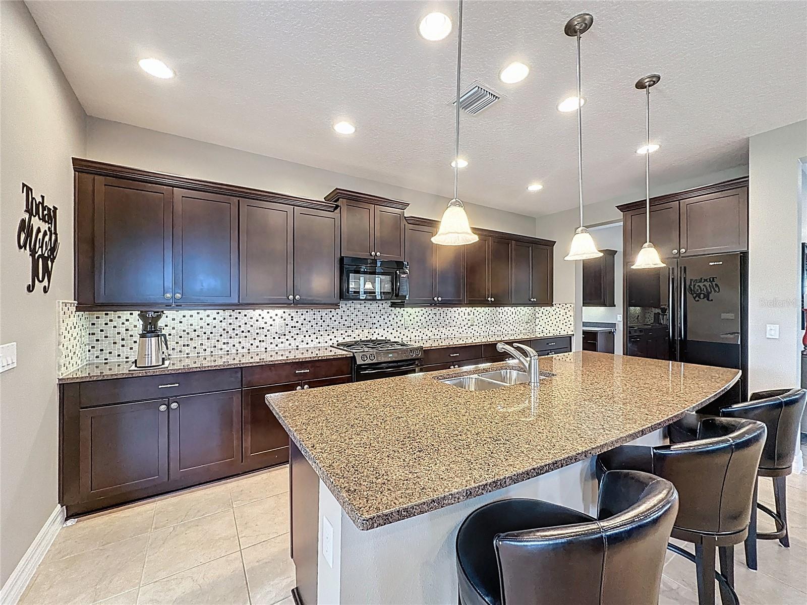 108 MIST FLOWER LN, GROVELAND, FL, 34736