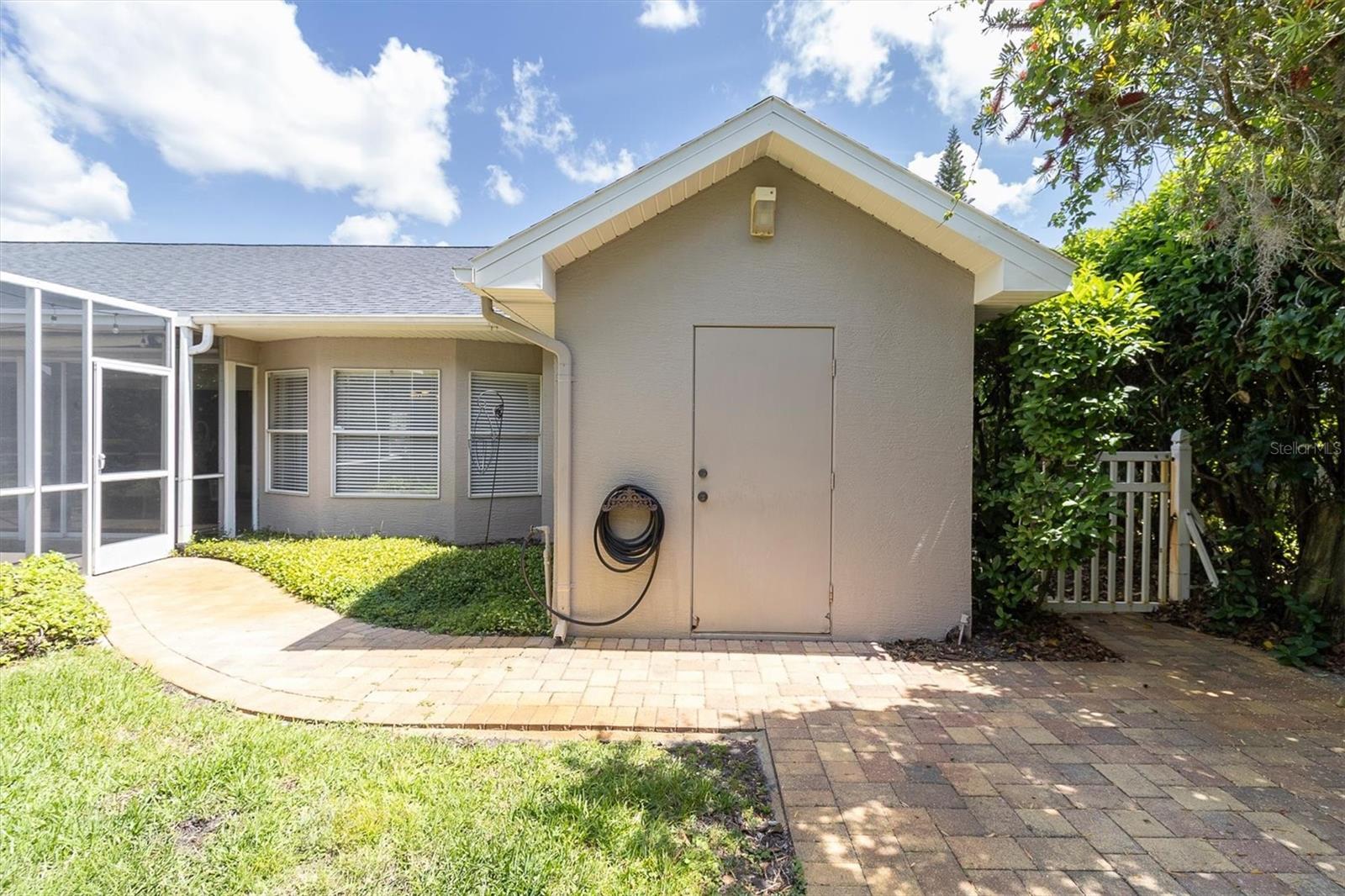 Attached Shed - Extra Storage