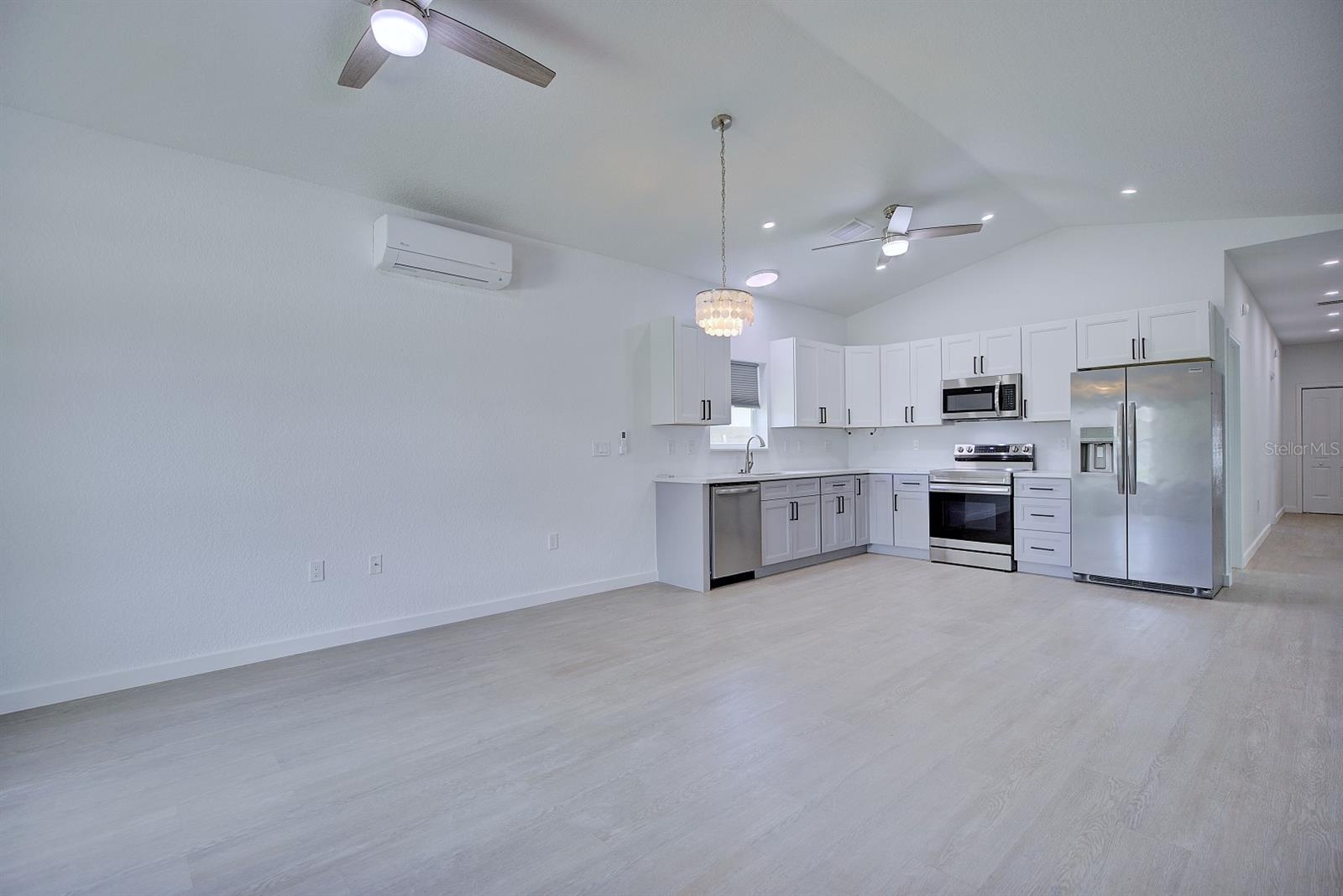 6421 OKINAWA AVE, SEBRING, FL, 33876