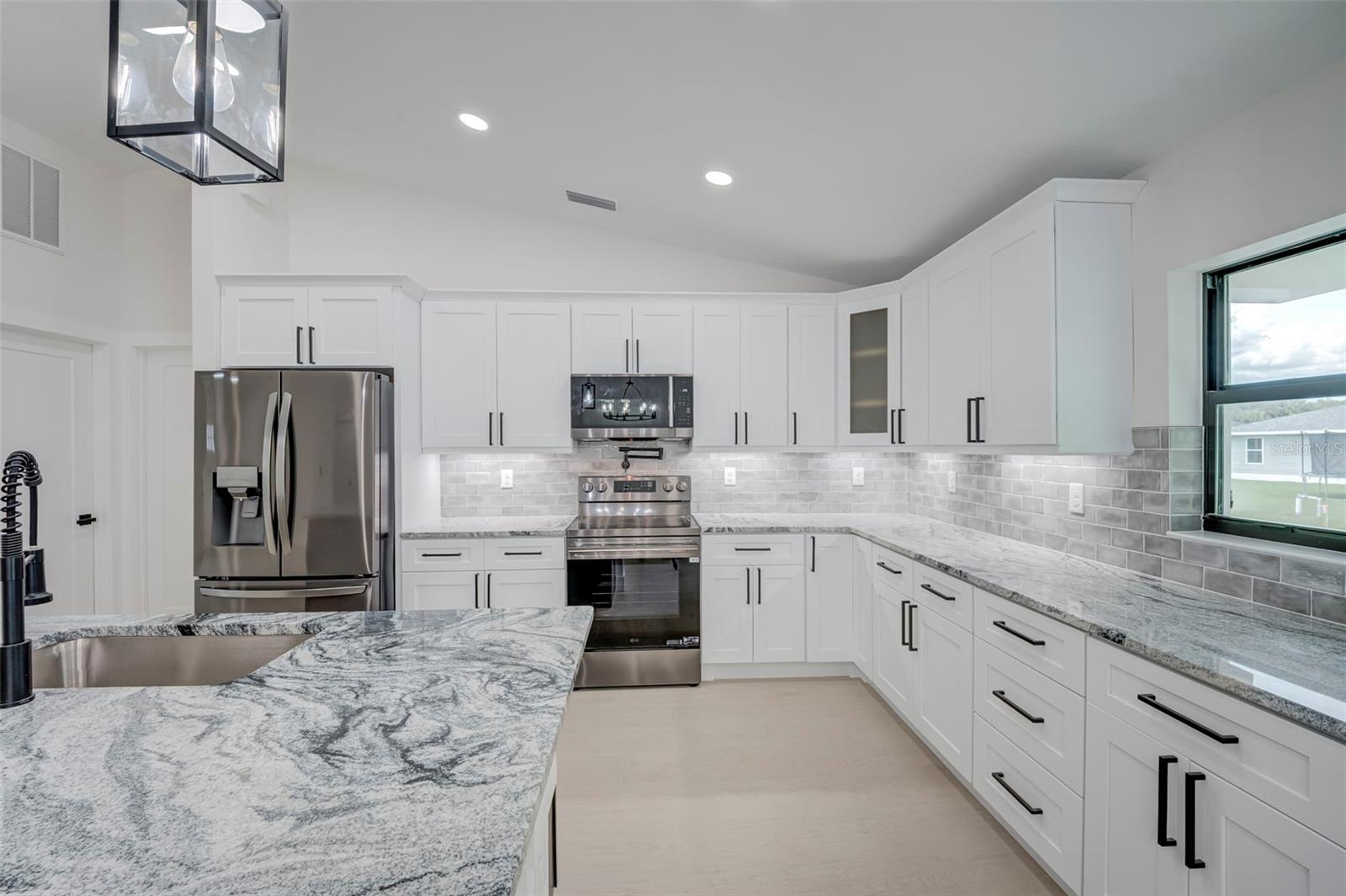 19162 BRANDON AVE, PORT CHARLOTTE, FL, 33954