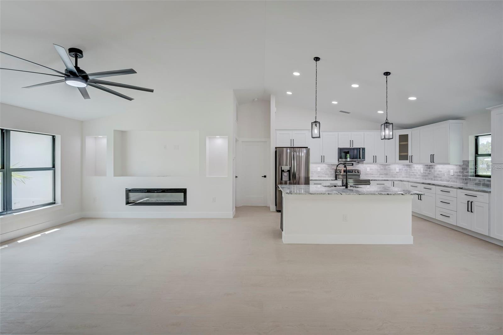 19162 BRANDON AVE, PORT CHARLOTTE, FL, 33954