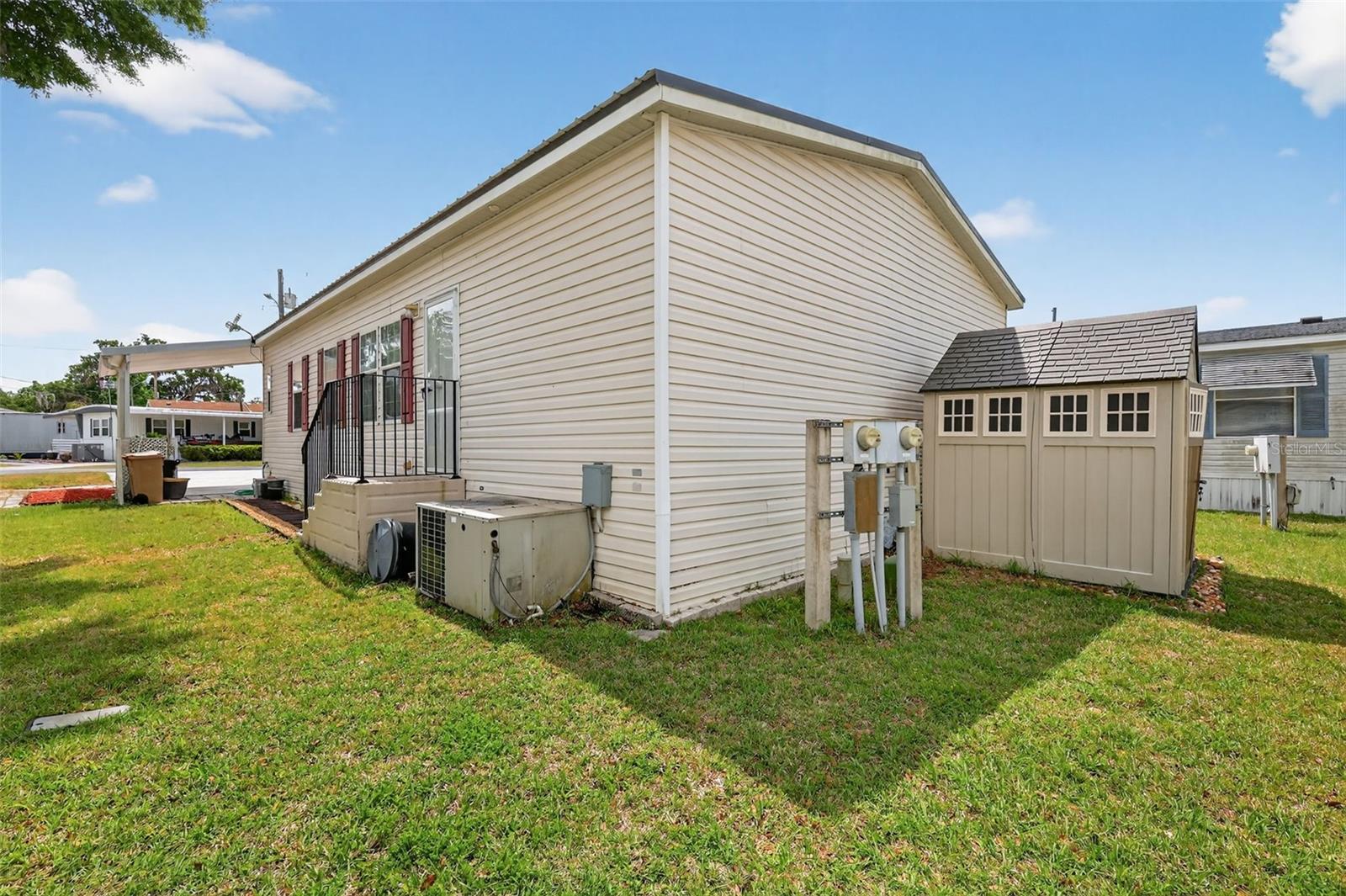 691 CINDI AVE, LEESBURG, FL, 34788