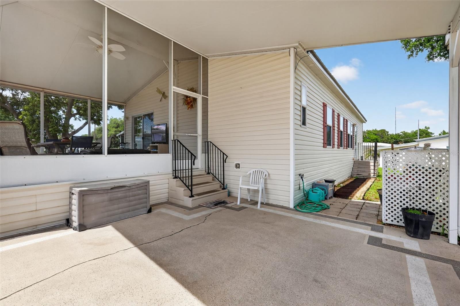 691 CINDI AVE, LEESBURG, FL, 34788