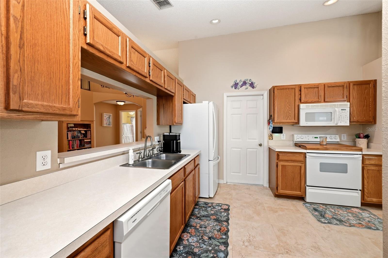 1928 OLIVIA CIR, APOPKA, FL, 32703