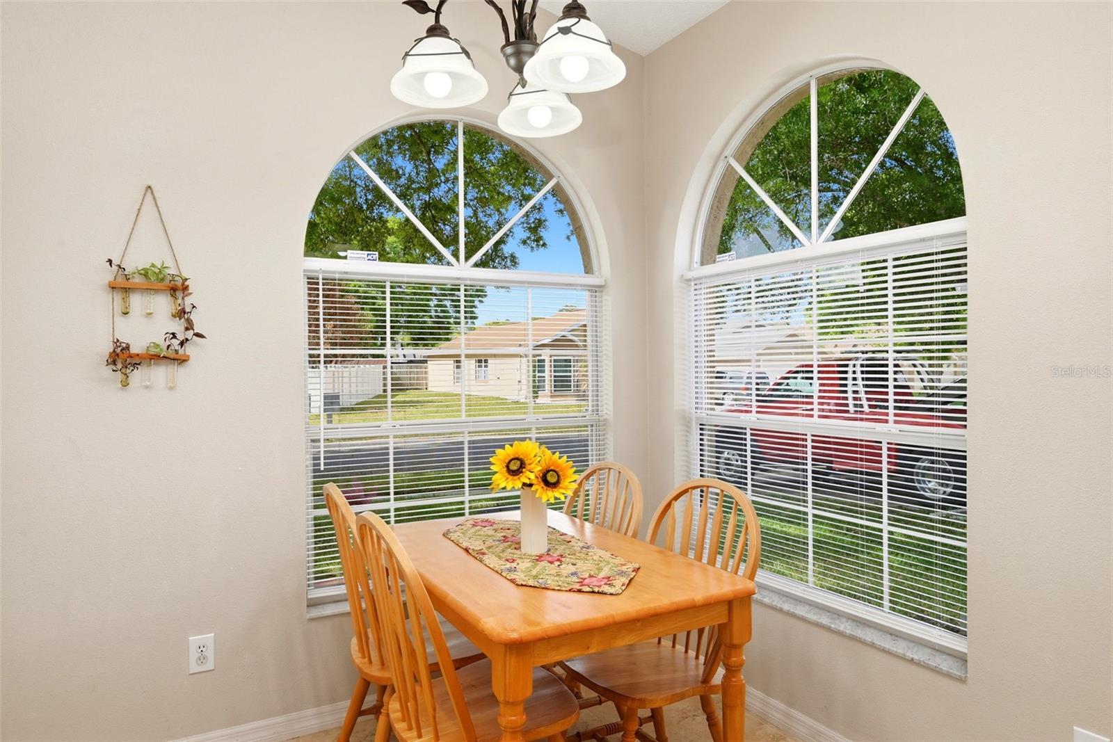 1928 OLIVIA CIR, APOPKA, FL, 32703