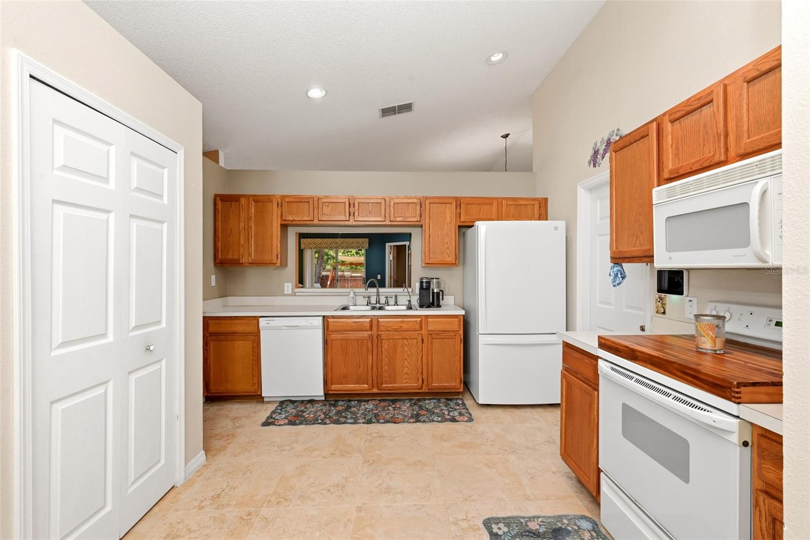 1928 OLIVIA CIR, APOPKA, FL, 32703