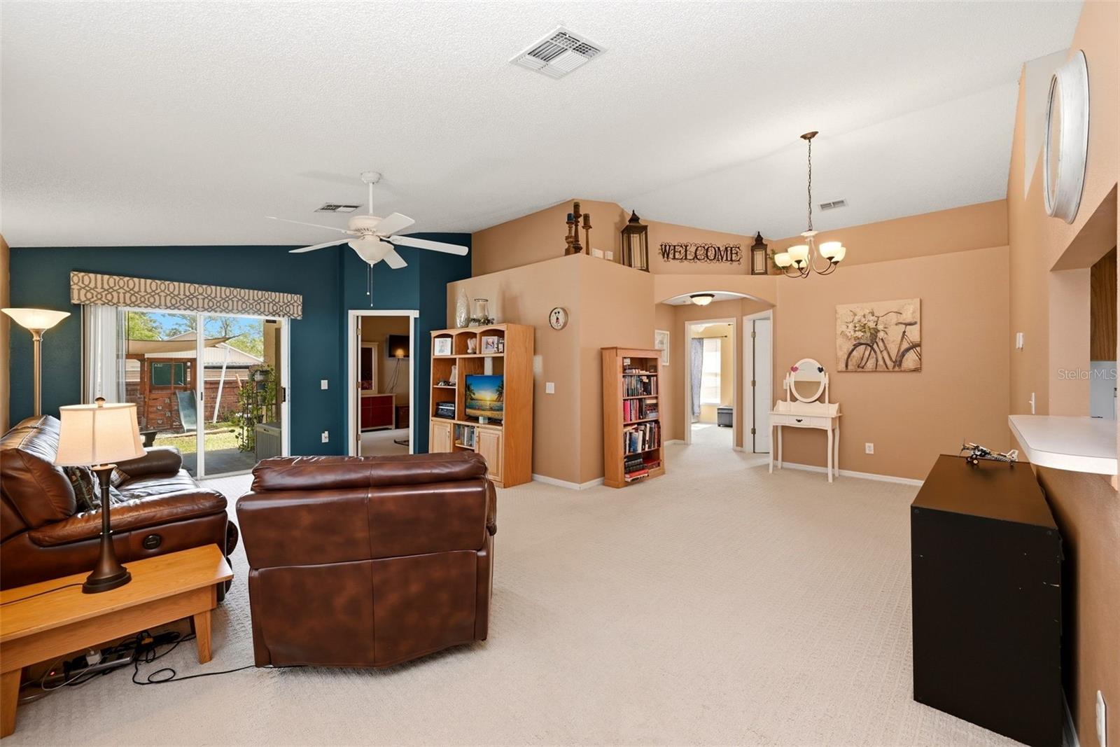 1928 OLIVIA CIR, APOPKA, FL, 32703