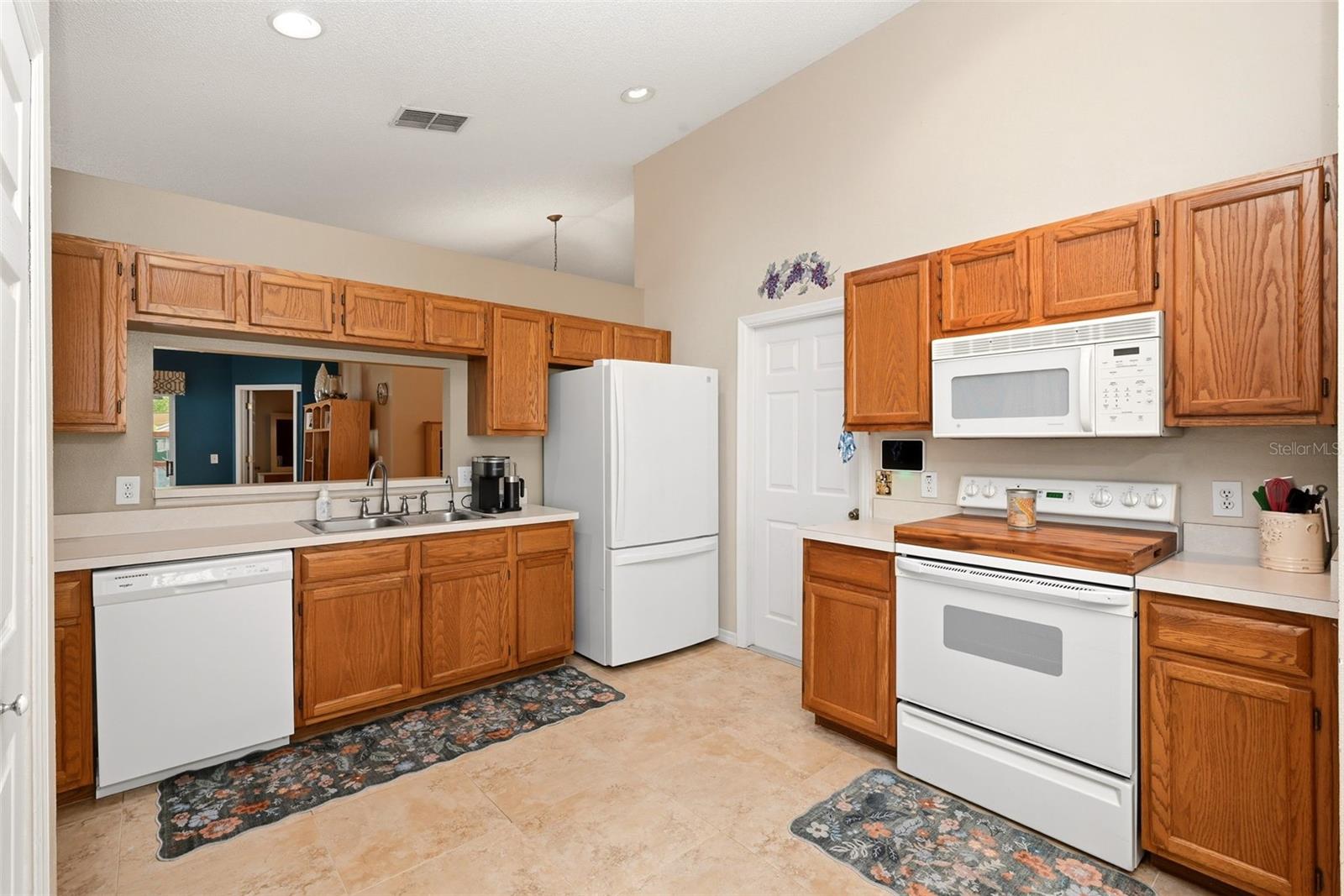 1928 OLIVIA CIR, APOPKA, FL, 32703