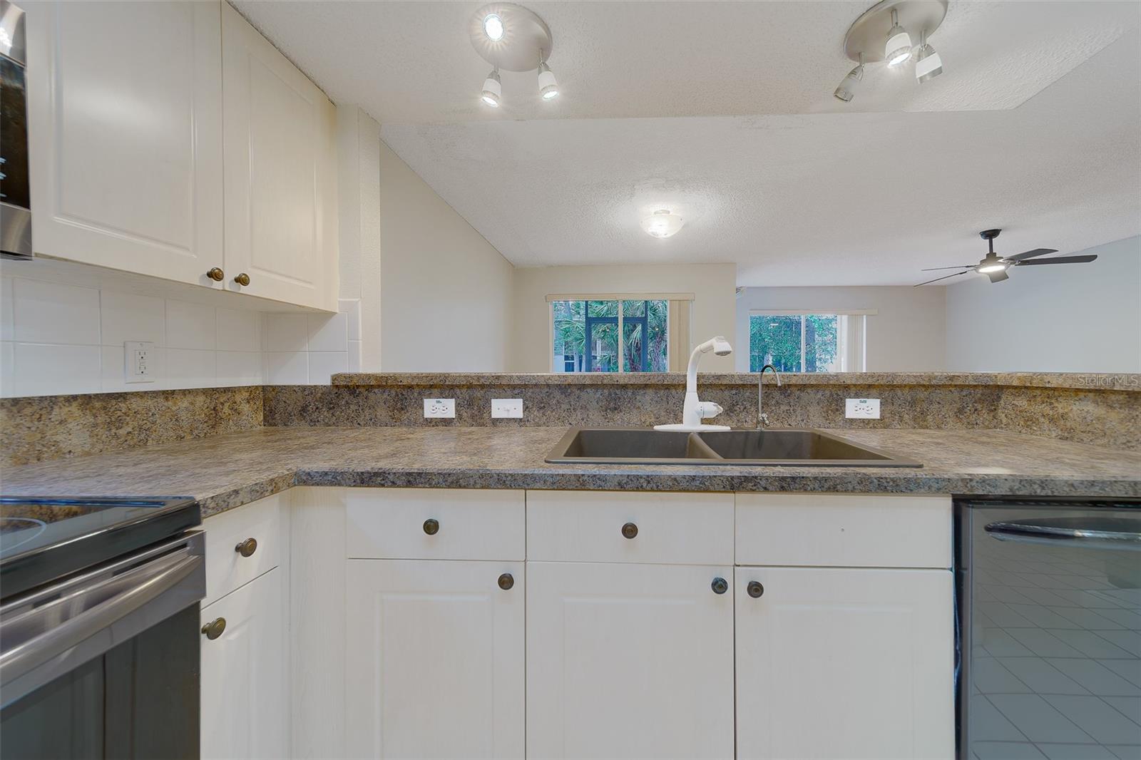 9241 JAKES PATH, LARGO, FL, 33771