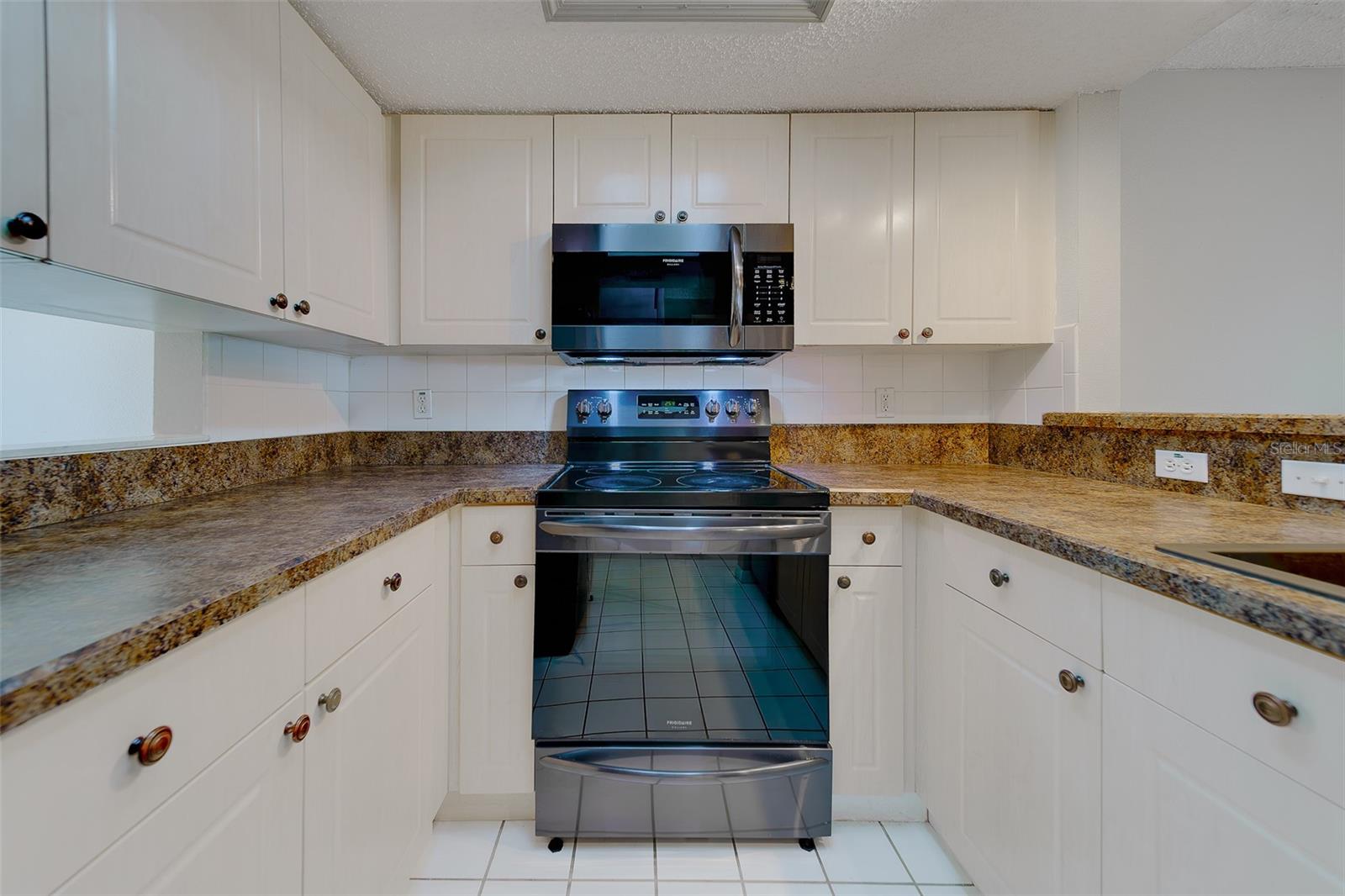 9241 JAKES PATH, LARGO, FL, 33771