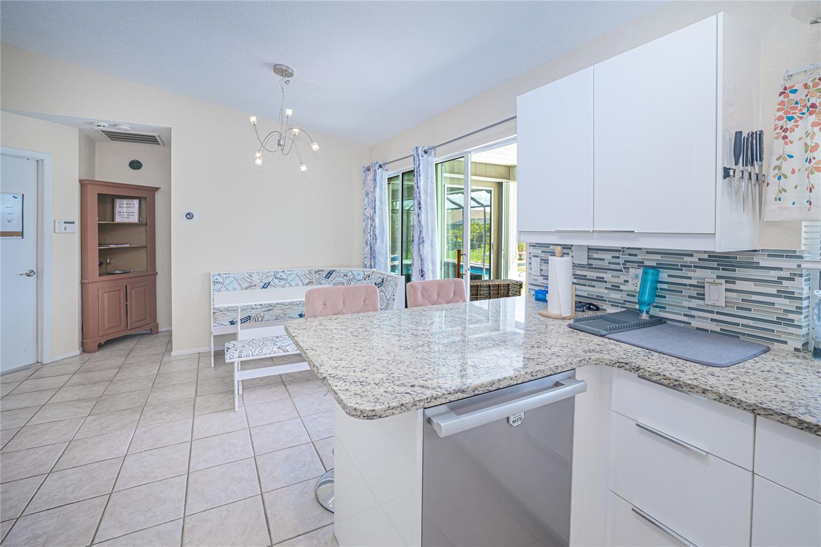 390 TRES LAGOAS ST, PUNTA GORDA, FL, 33983