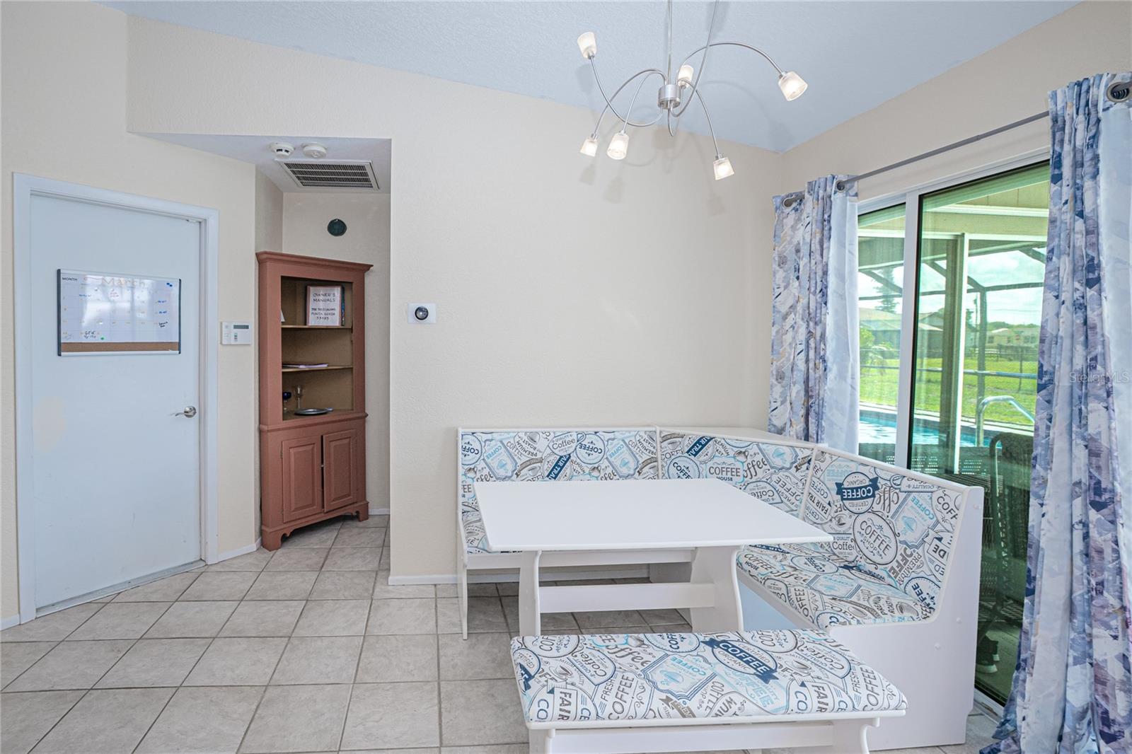 390 TRES LAGOAS ST, PUNTA GORDA, FL, 33983