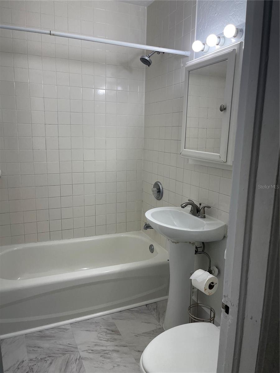 3205 AVENUE A W, BRADENTON, FL, 34205