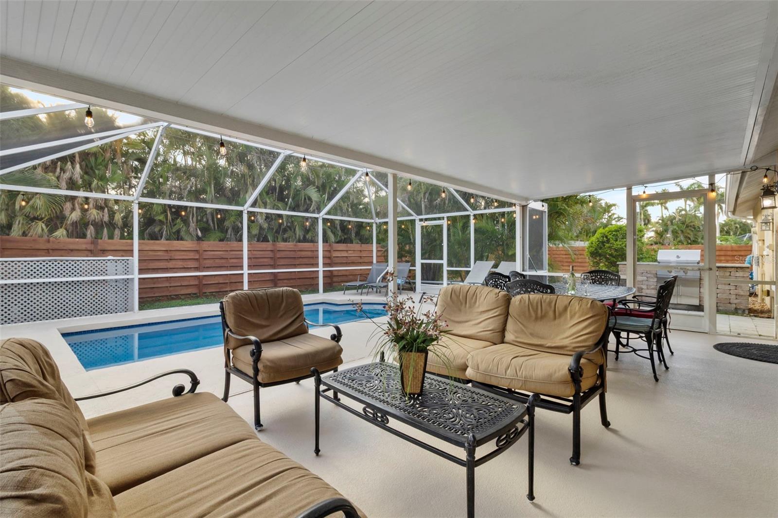 6454 BEECHWOOD AVE, SARASOTA, FL, 34231