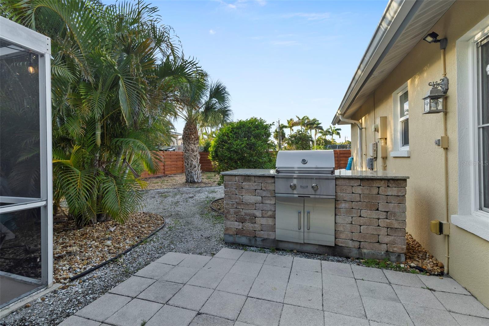 6454 BEECHWOOD AVE, SARASOTA, FL, 34231