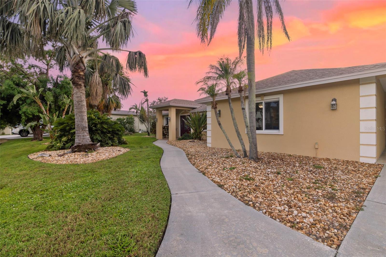6454 BEECHWOOD AVE, SARASOTA, FL, 34231
