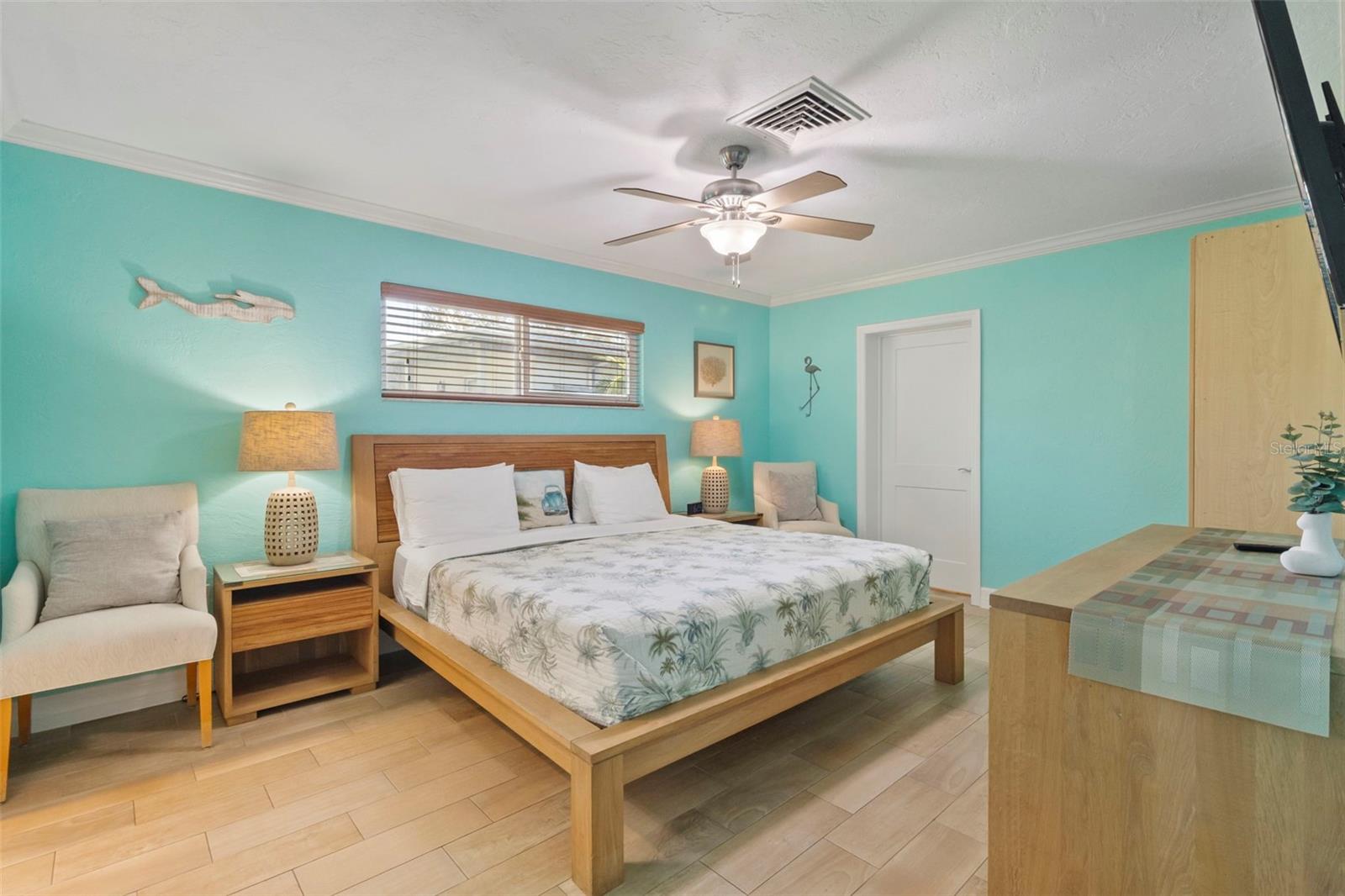 6454 BEECHWOOD AVE, SARASOTA, FL, 34231
