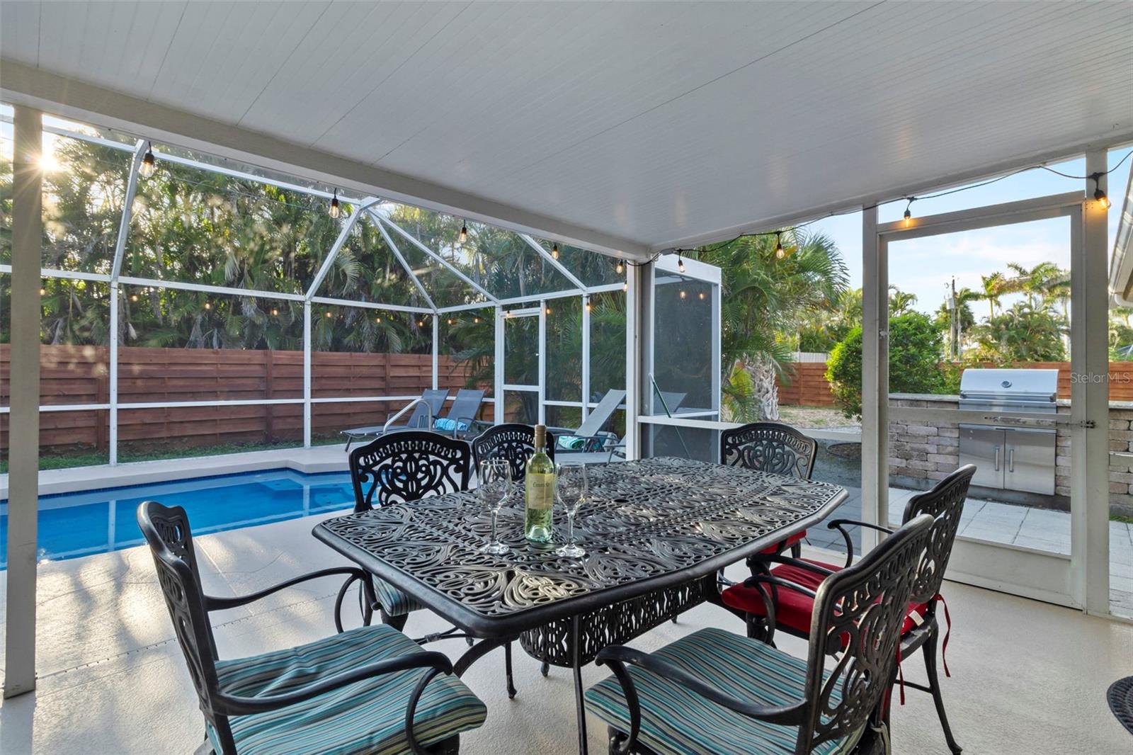 6454 BEECHWOOD AVE, SARASOTA, FL, 34231