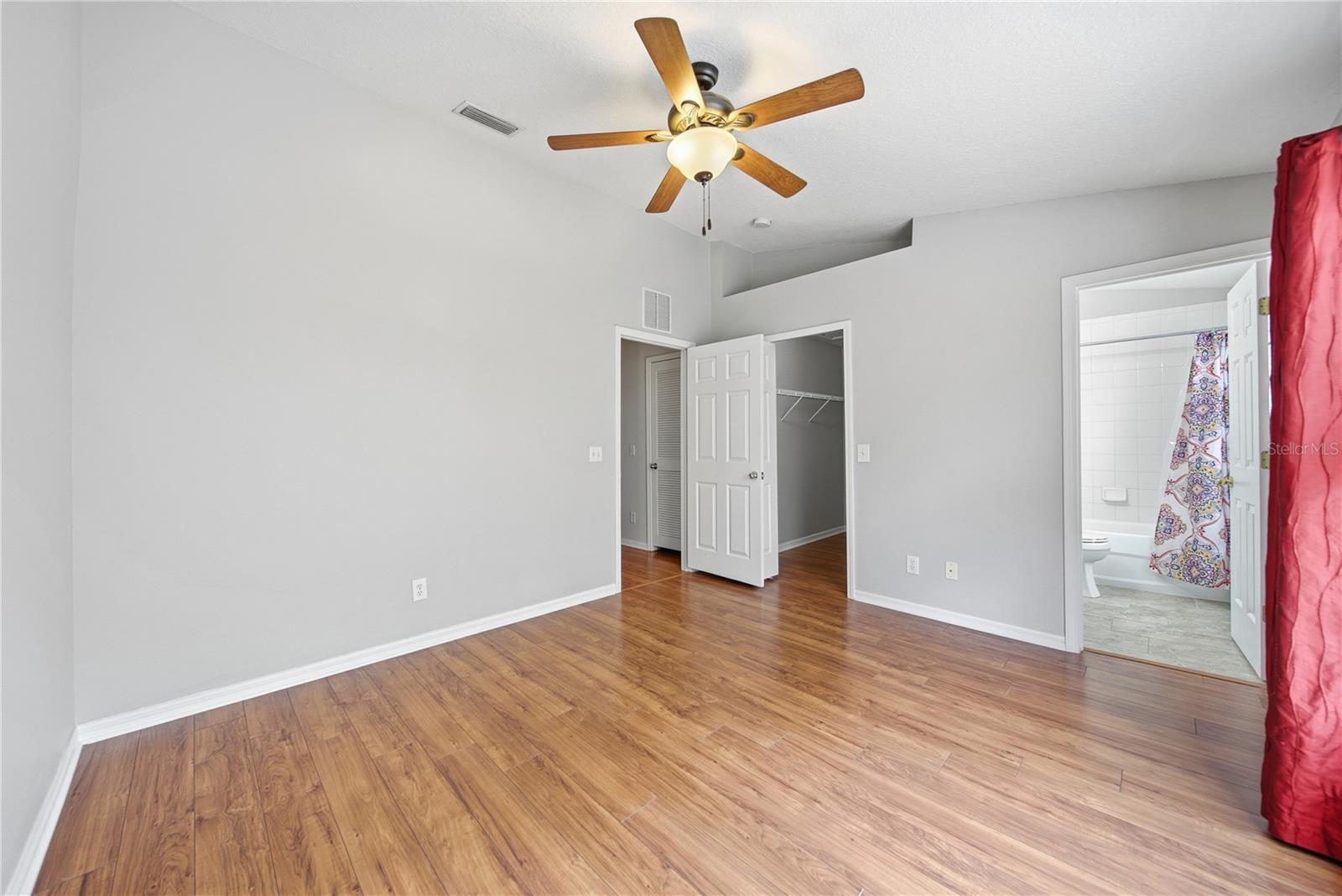 1139 BARONSCOURT DR, WESLEY CHAPEL, FL, 33543