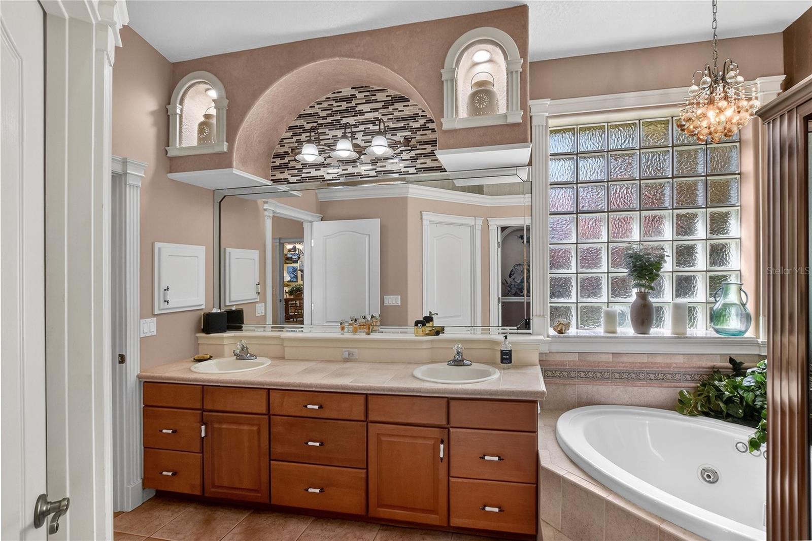 212 GOLF AIRE BLVD, WINTER HAVEN, FL, 33884
