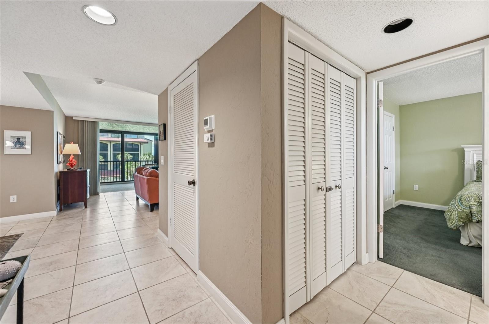 8710 MIDNIGHT PASS RD #203B, SARASOTA, FL, 34242