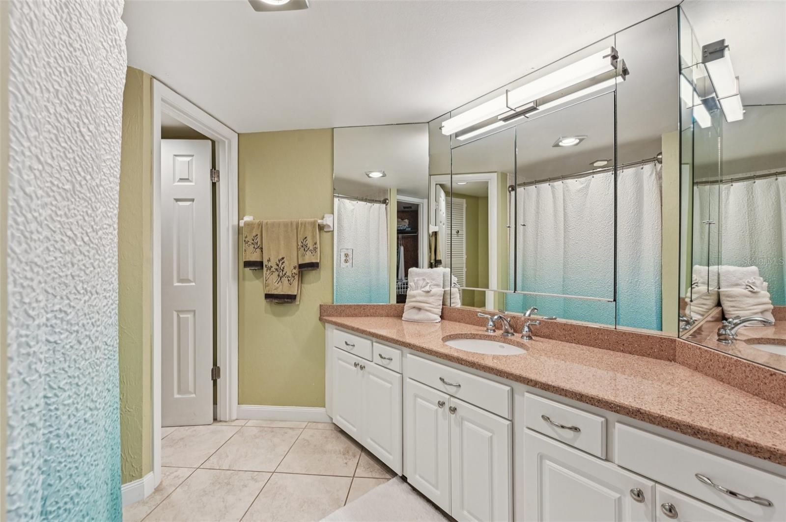 8710 MIDNIGHT PASS RD #203B, SARASOTA, FL, 34242