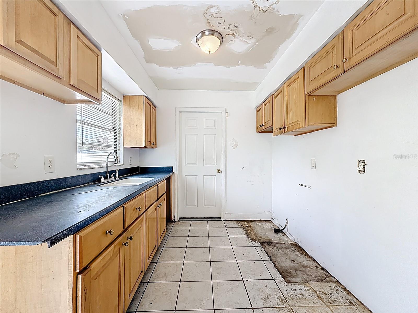 405 CABALLERO RD, OCOEE, FL, 34761