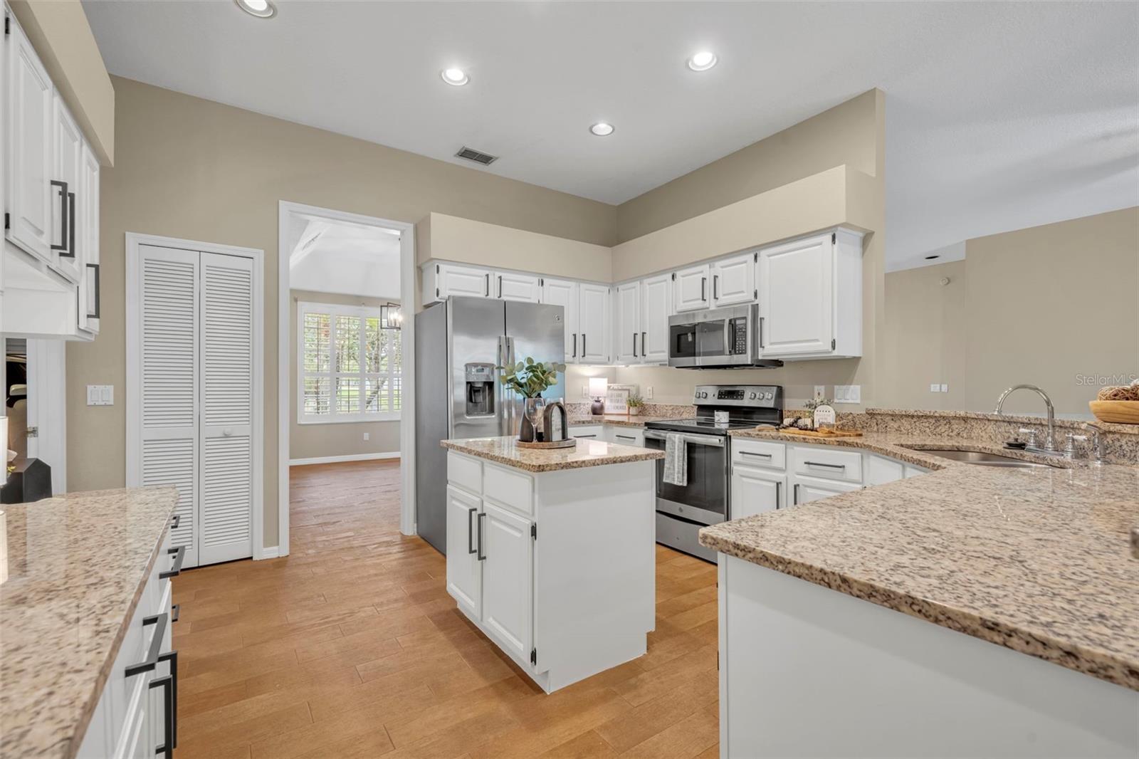 13568 DORNOCH DR, ORLANDO, FL, 32828