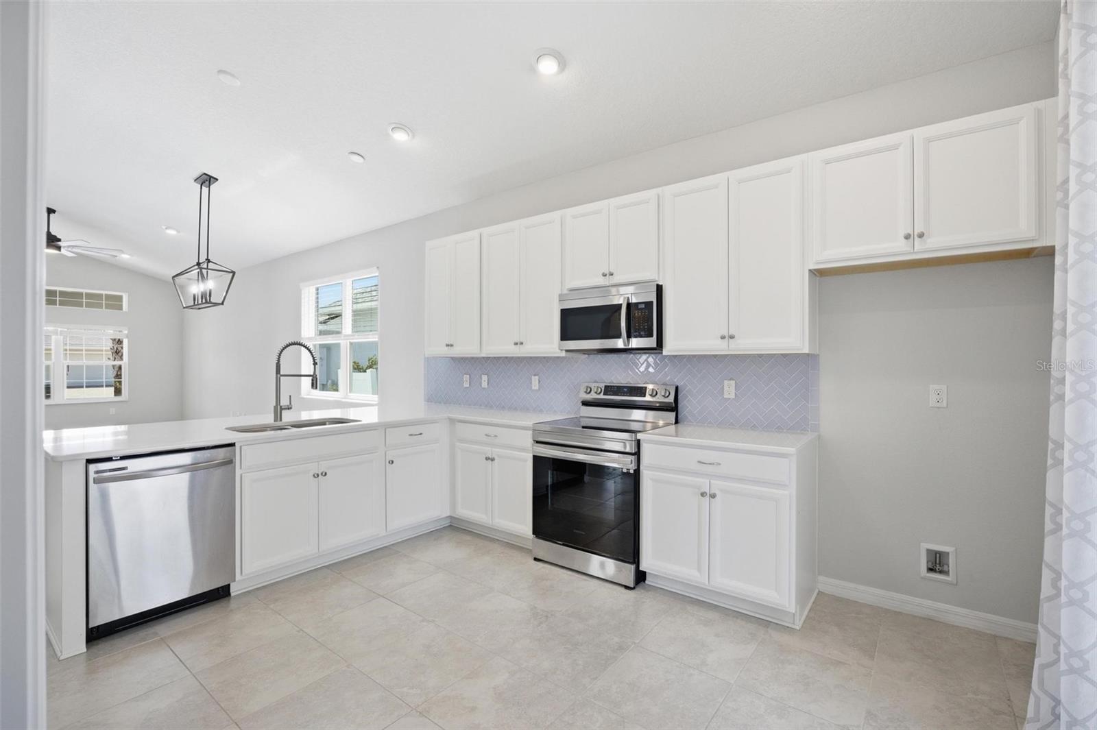 55 MATANZAS LAKES DR, PALM COAST, FL, 32137