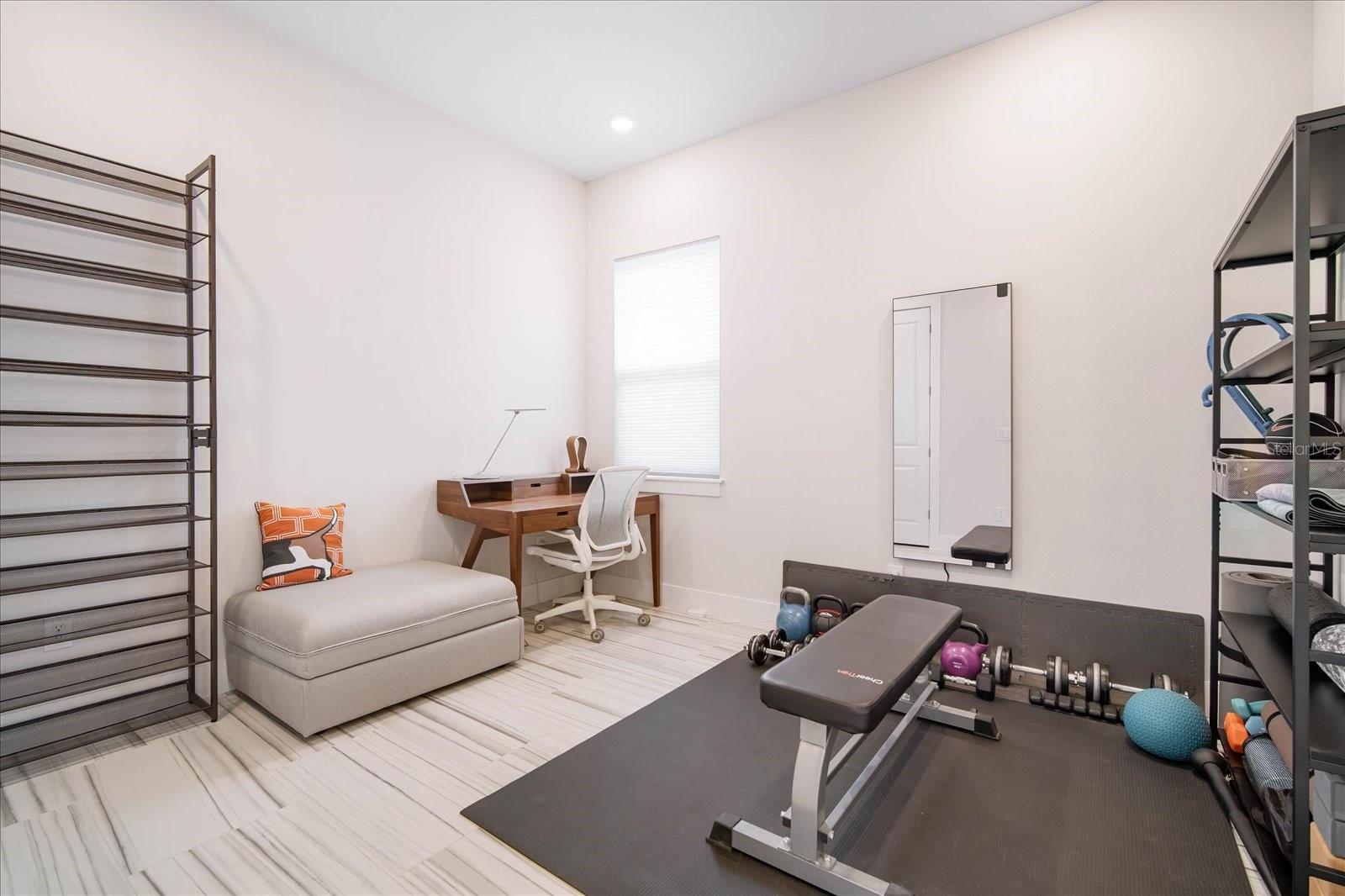 8809 DRUMMER PLANK DR, WESLEY CHAPEL, FL, 33545