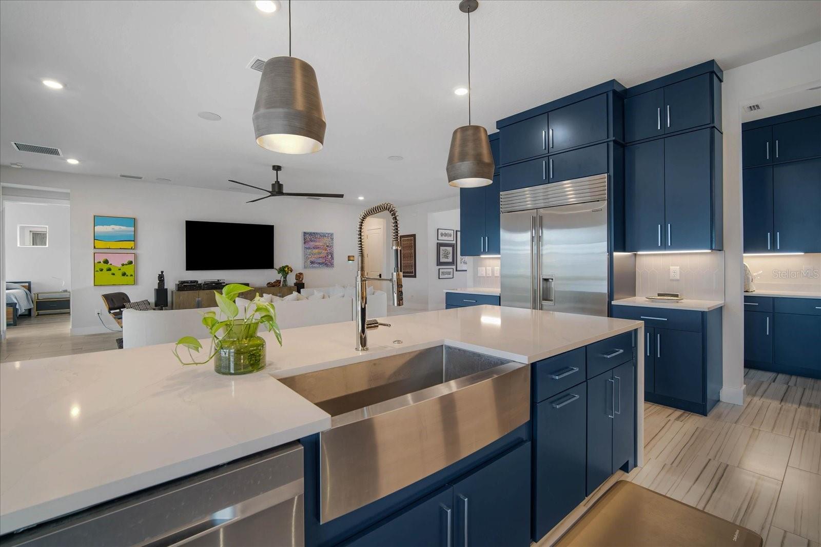 8809 DRUMMER PLANK DR, WESLEY CHAPEL, FL, 33545