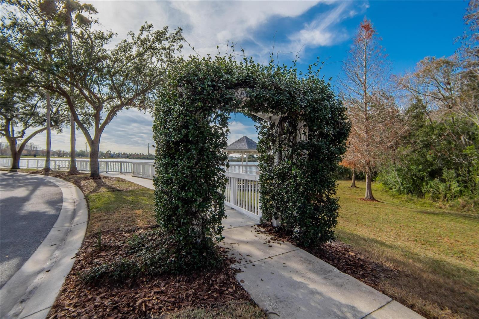 9105 CRYSTAL COMMONS WAY, TAMPA, FL, 33626