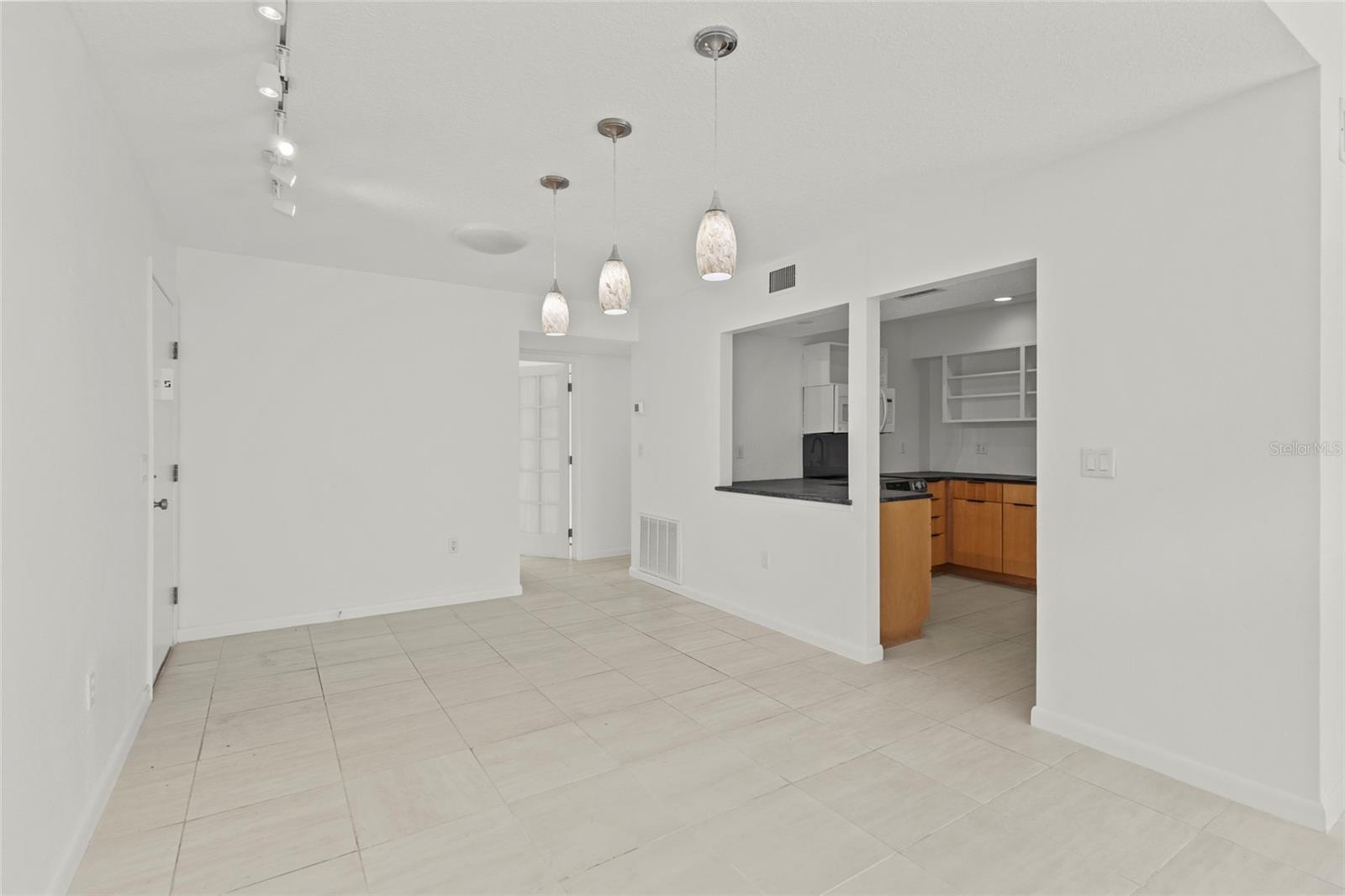 1511 PELICAN POINT DR #279, SARASOTA, FL, 34231