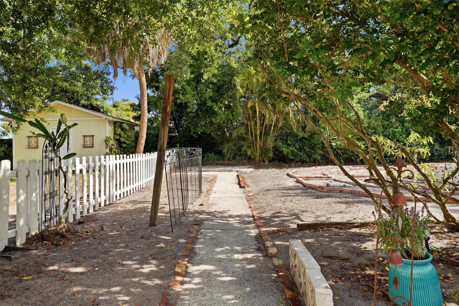 2330 7TH AVE W, BRADENTON, FL, 34205