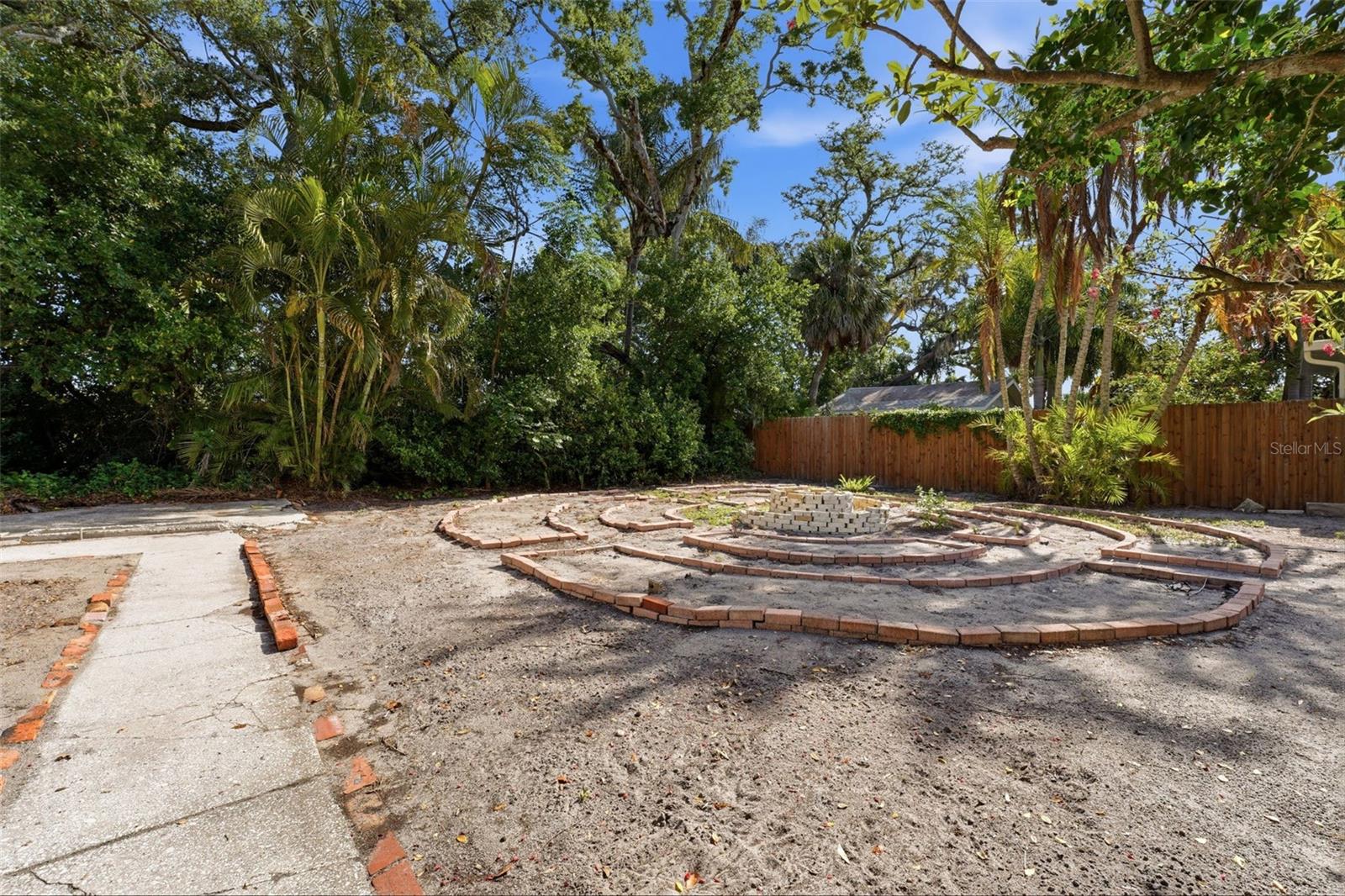 2330 7TH AVE W, BRADENTON, FL, 34205