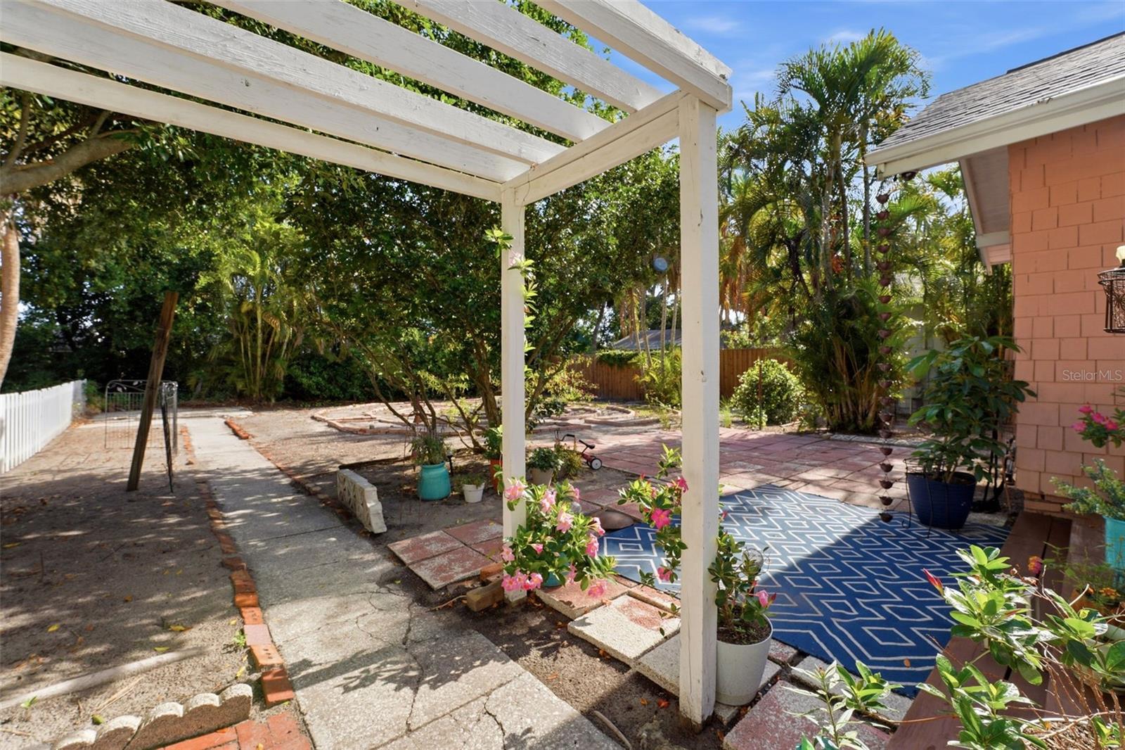 2330 7TH AVE W, BRADENTON, FL, 34205