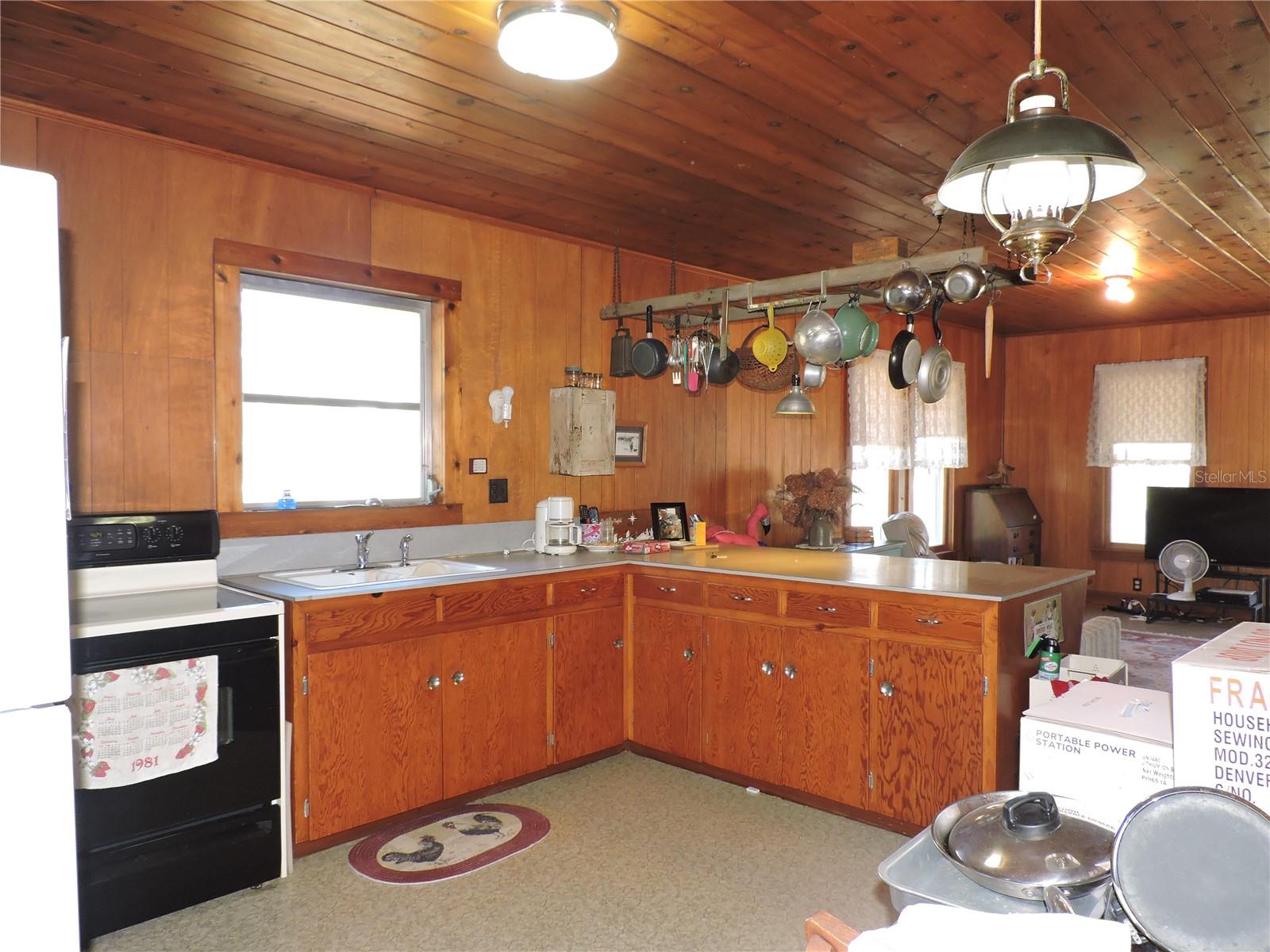 14213 REESE DR, LAKE WALES, FL, 33898