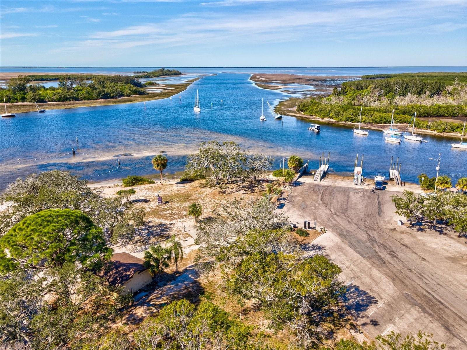 2126 PARROT FISH DR, HOLIDAY, FL, 34691