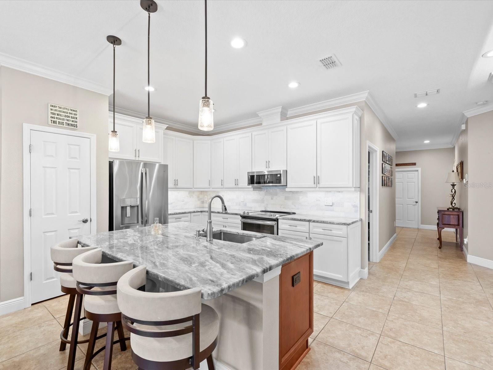 2126 PARROT FISH DR, HOLIDAY, FL, 34691