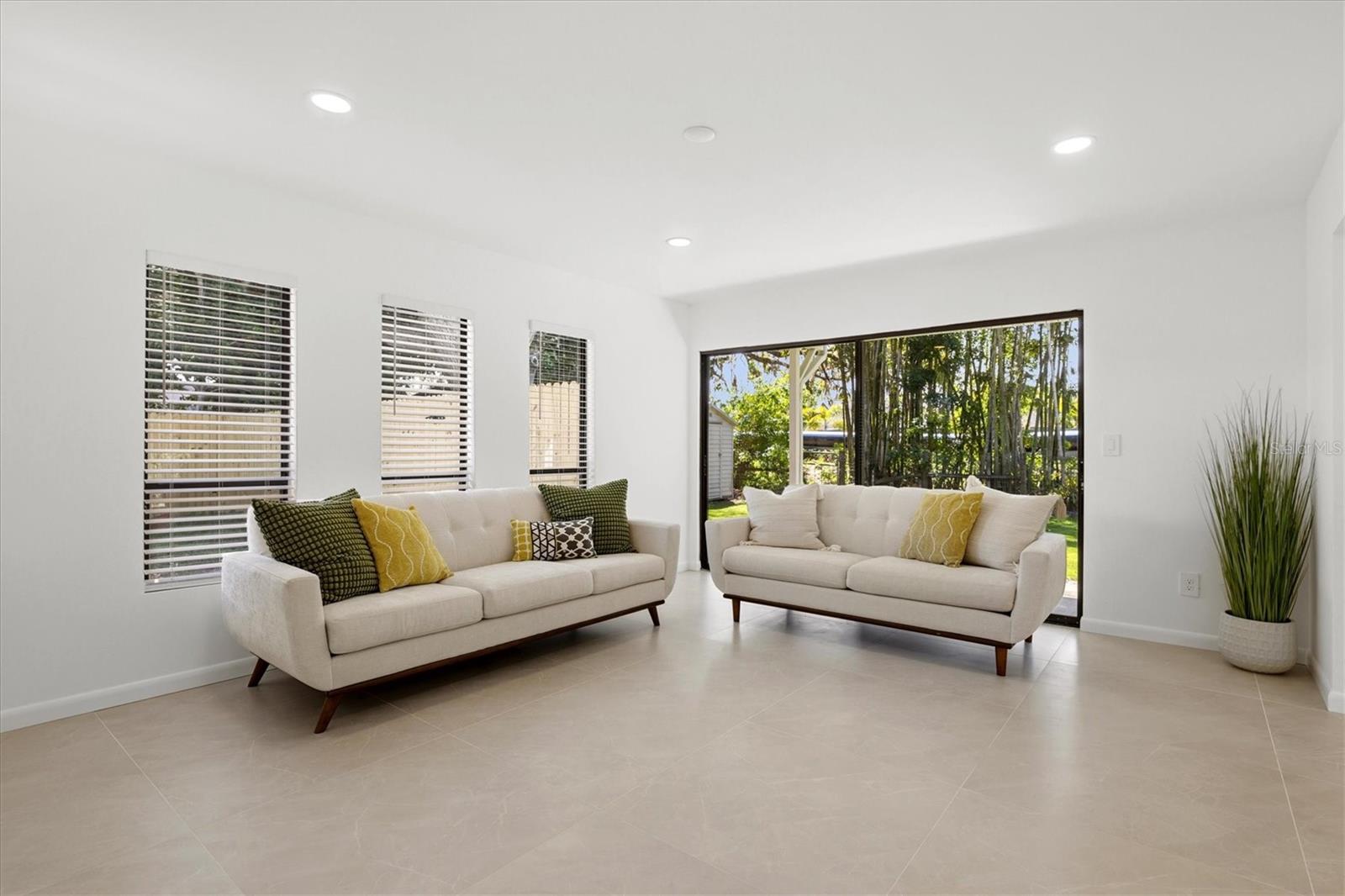 3663 EGERTON CIR, SARASOTA, FL, 34233