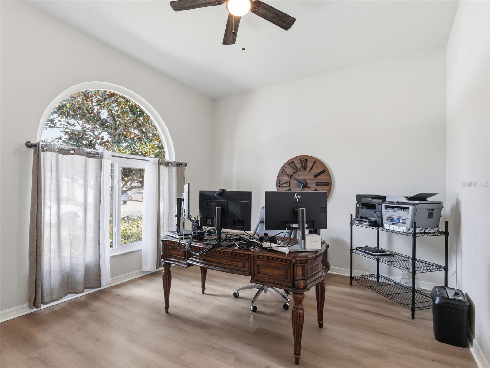 10017 OXFORD CHAPEL DR, TAMPA, FL, 33647