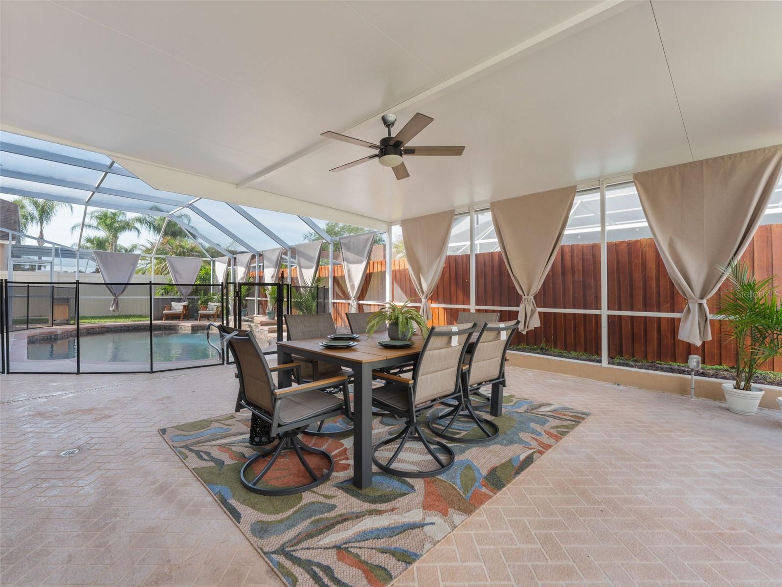 10017 OXFORD CHAPEL DR, TAMPA, FL, 33647