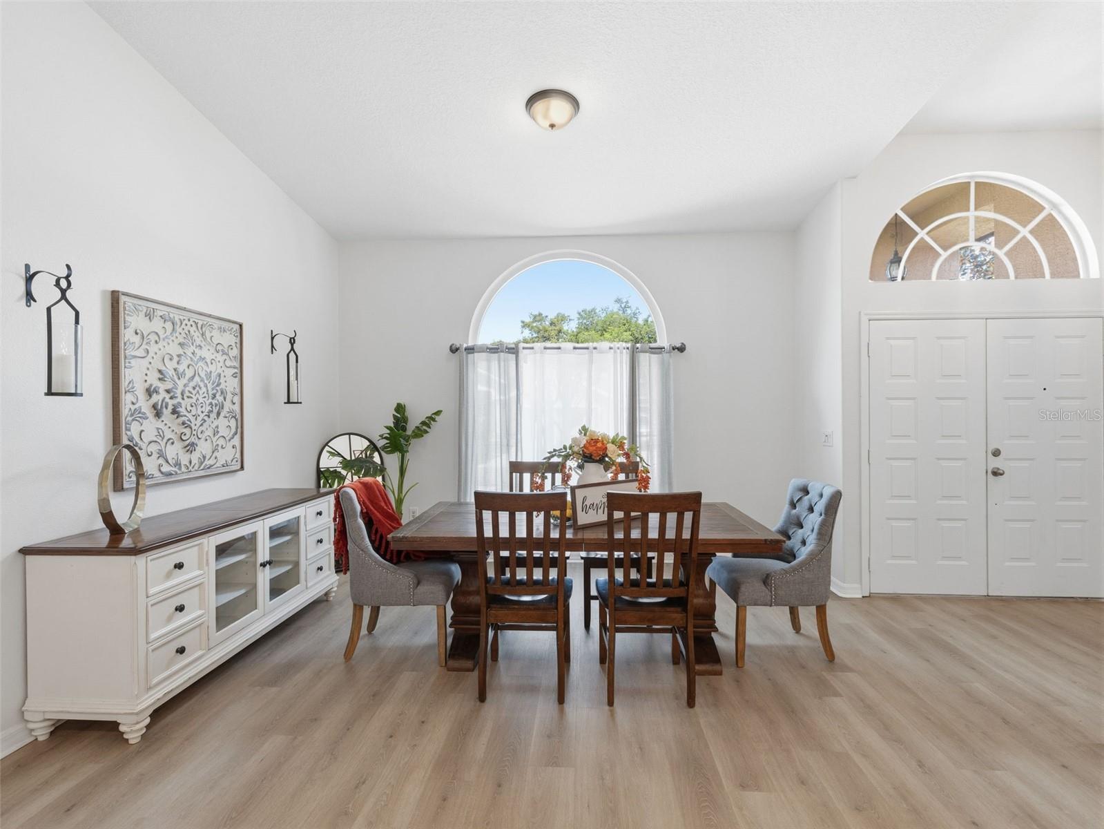10017 OXFORD CHAPEL DR, TAMPA, FL, 33647