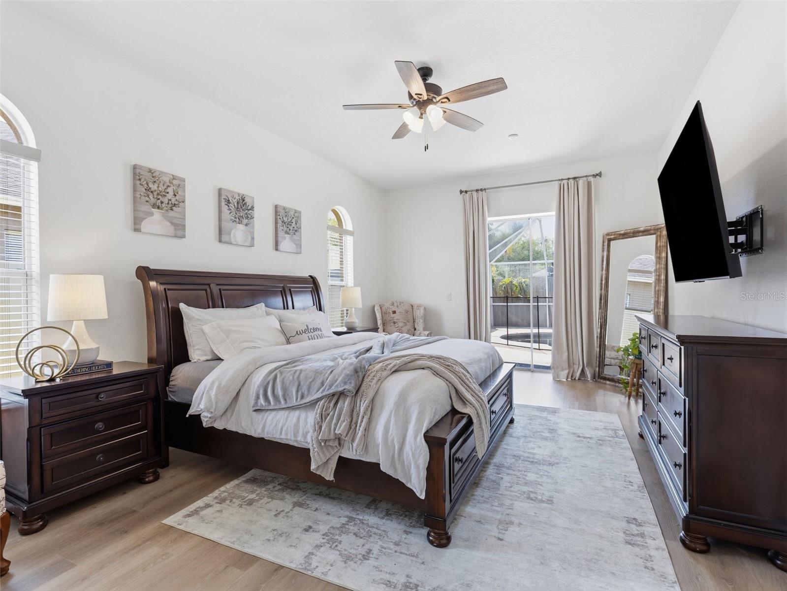 10017 OXFORD CHAPEL DR, TAMPA, FL, 33647
