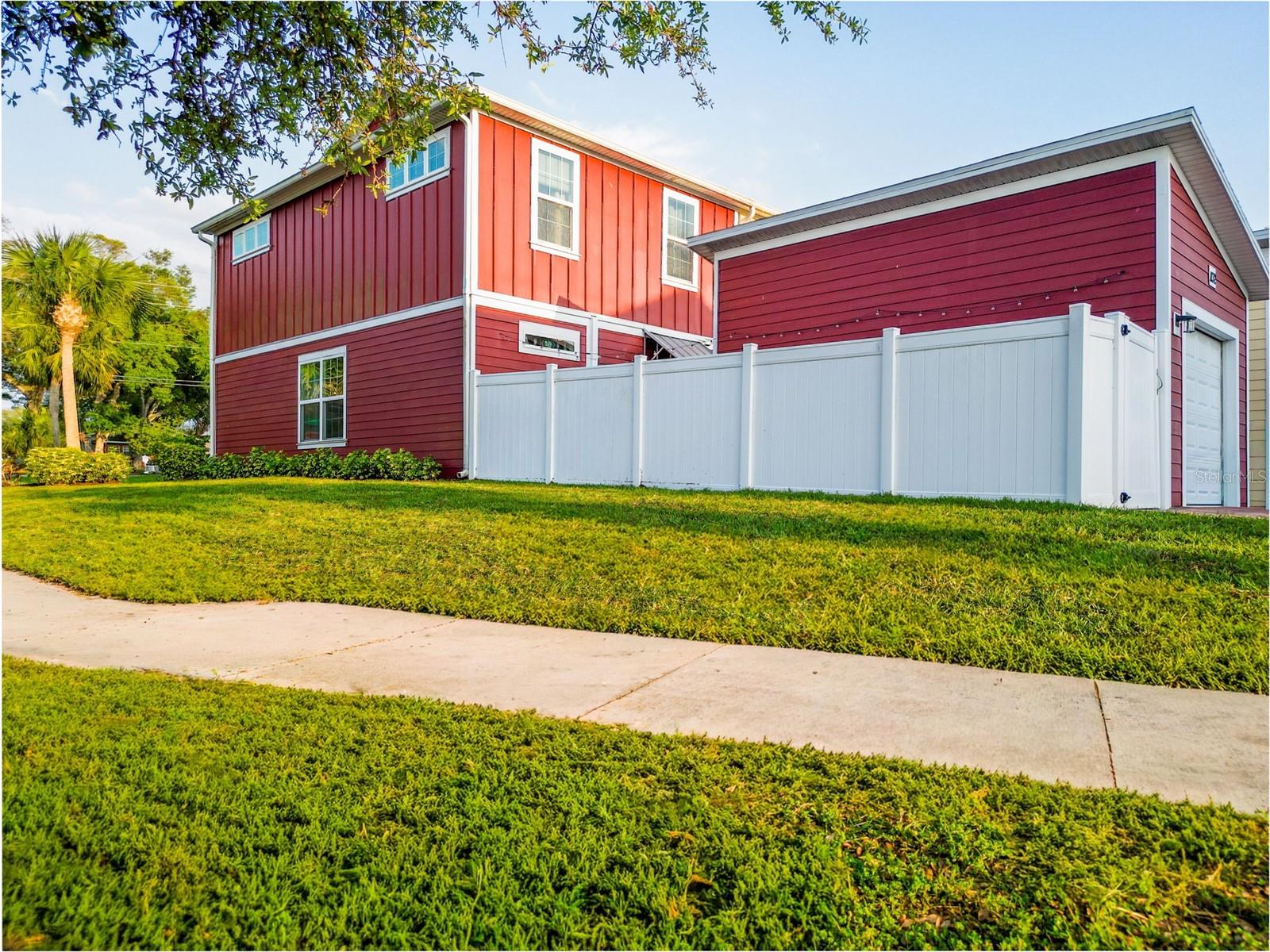 1132 MARTIN LUTHER KING JR AVE, DUNEDIN, FL, 34698